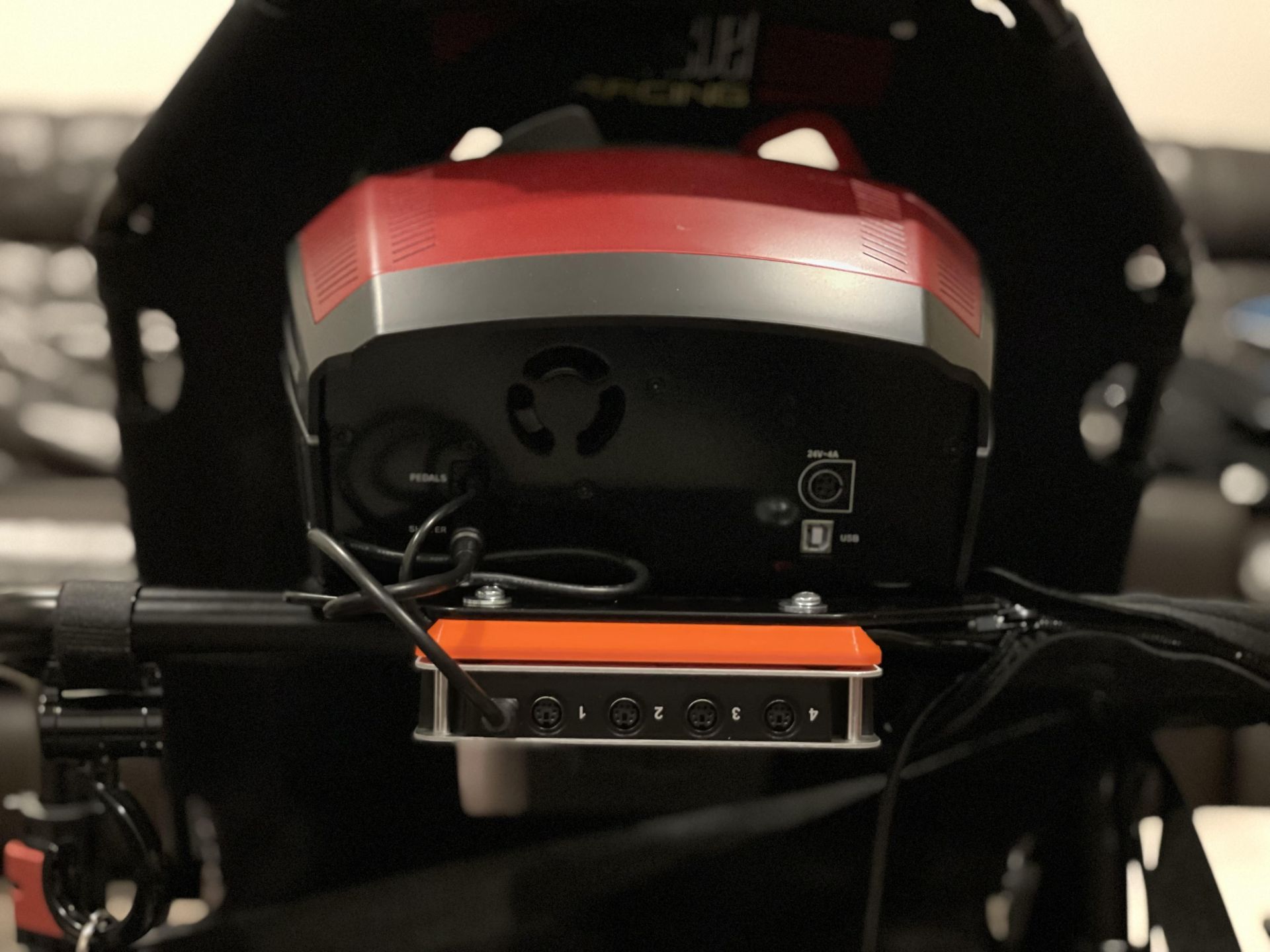 Thrustmaster Sim Hub Mount — thumbnail 2
