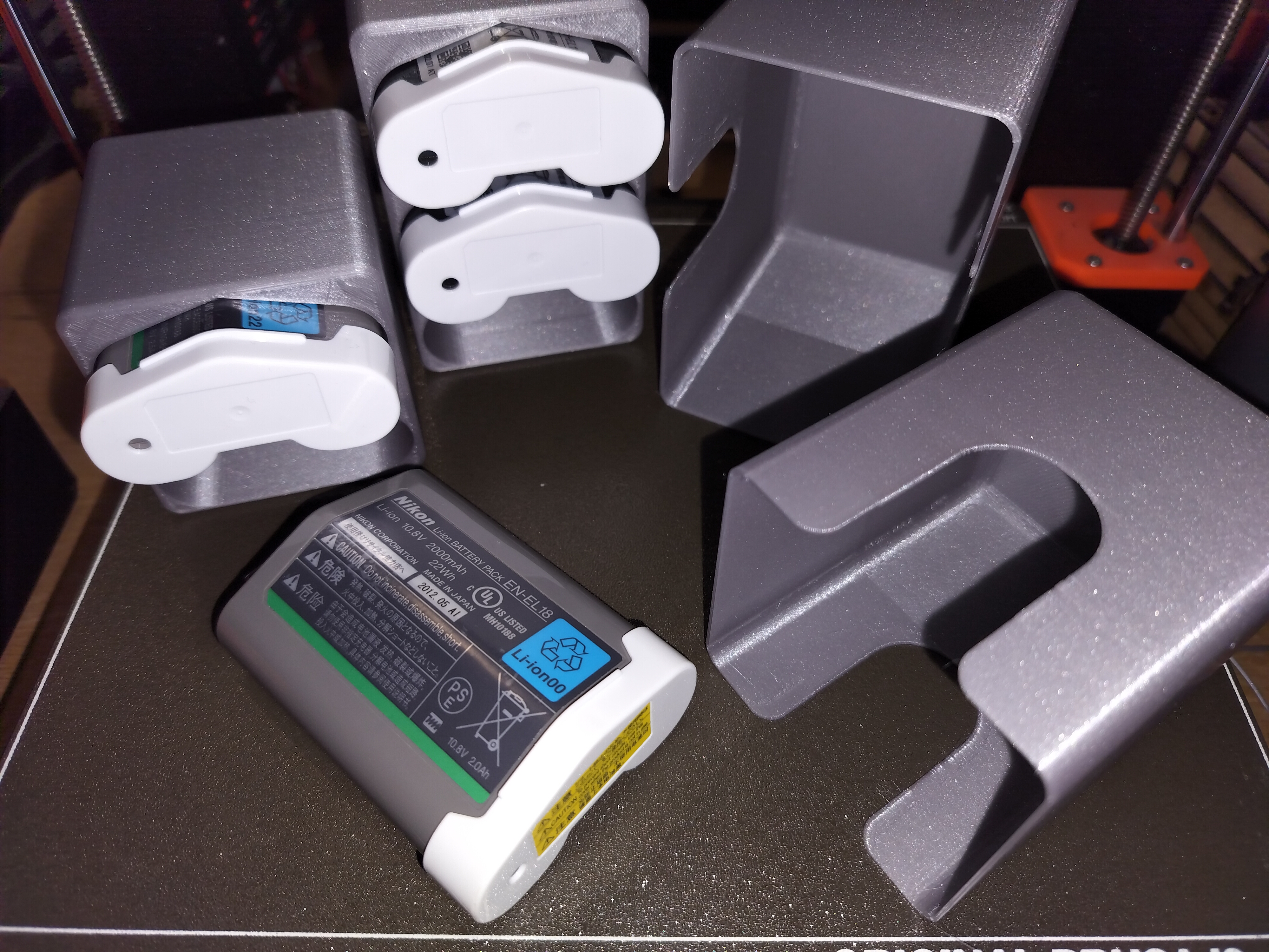 Nikon D3, D4, D5, D6 & Z9 battery holder (parametric)