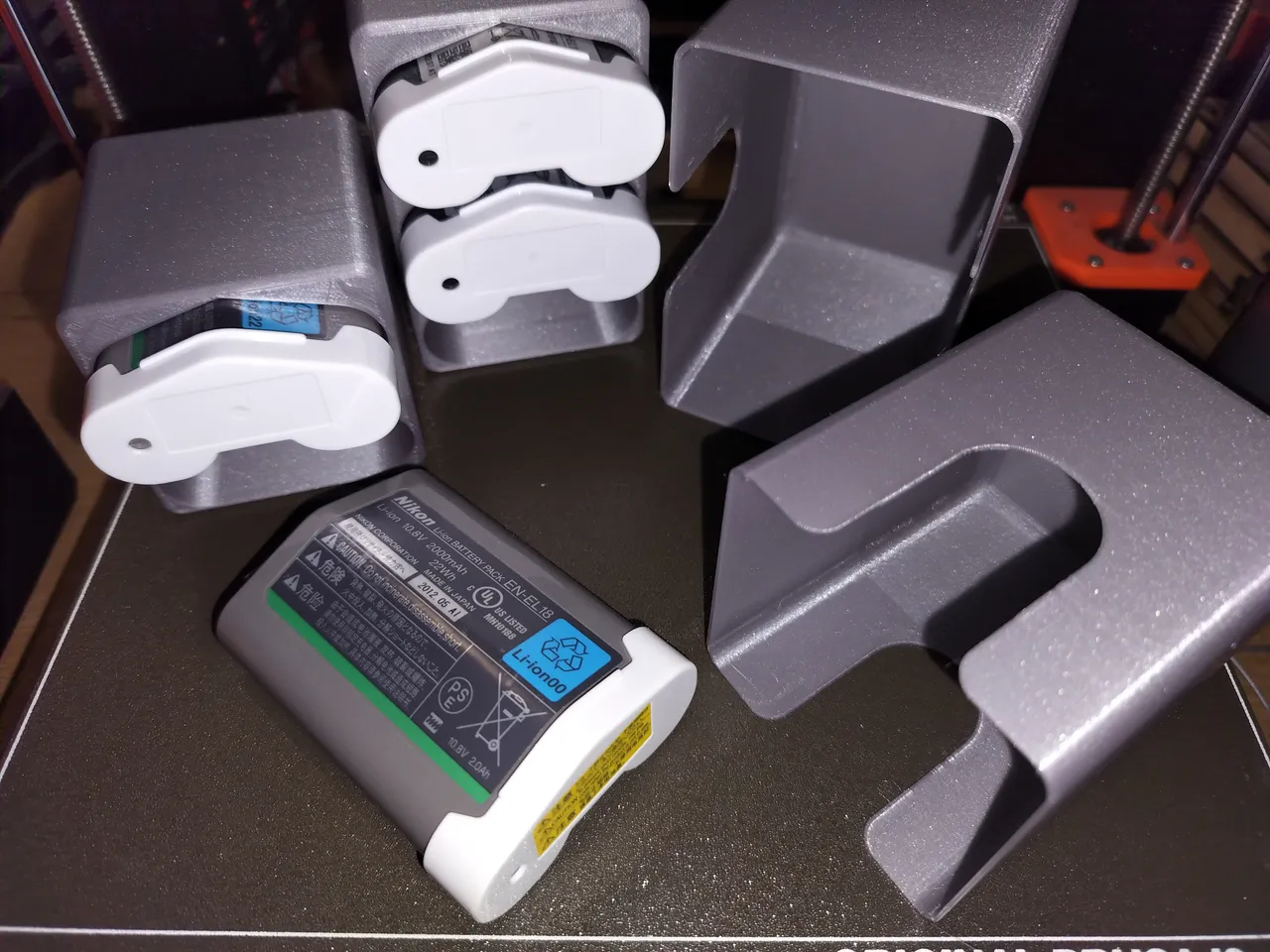 Nikon D3, D4, D5, D6 & Z9 battery holder (parametric) by