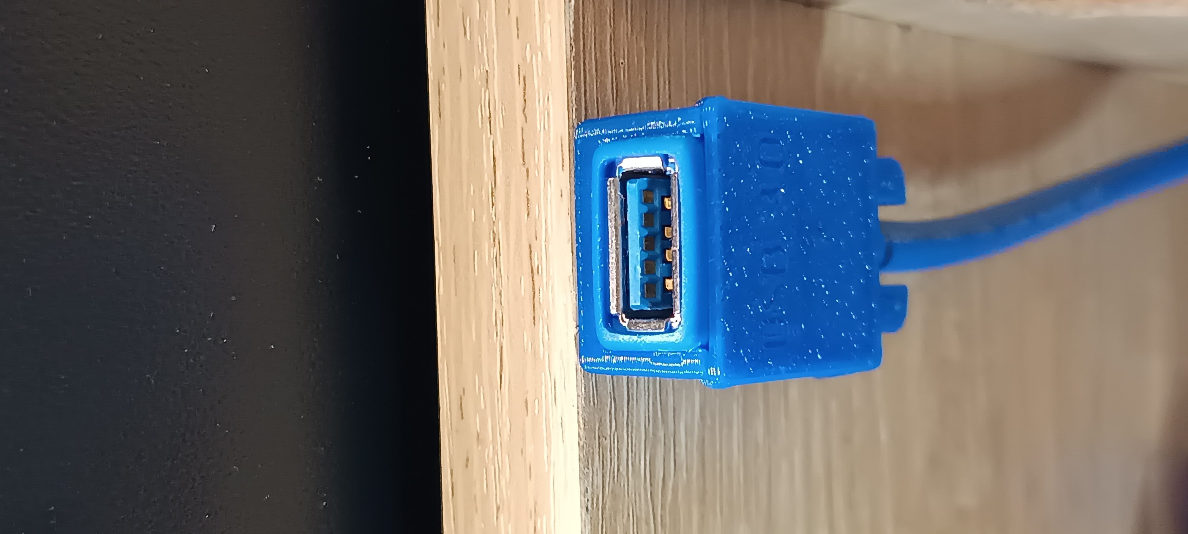 USB 3.0 cable holder