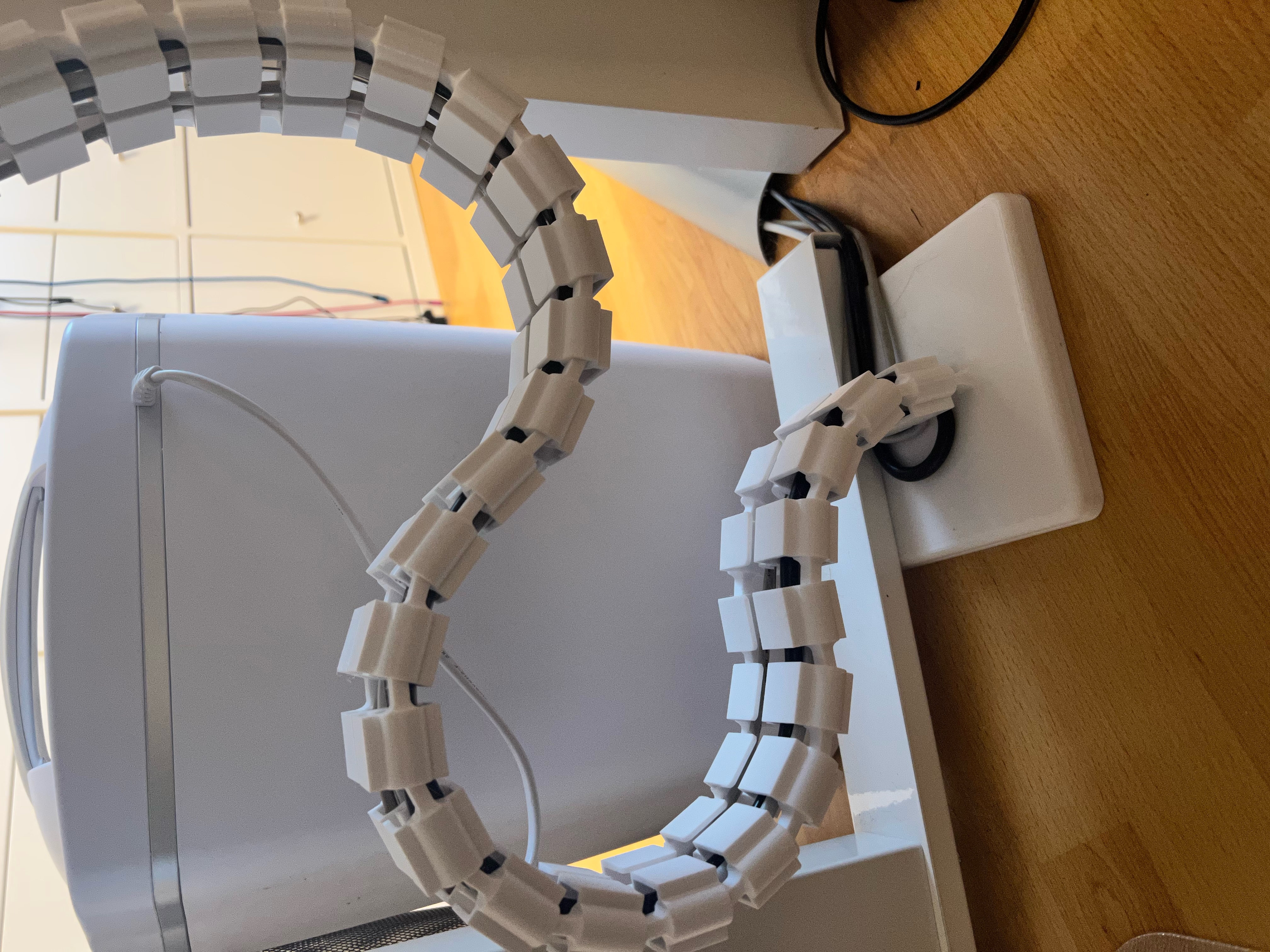 easy cable management / cable duct / cable chain by questman