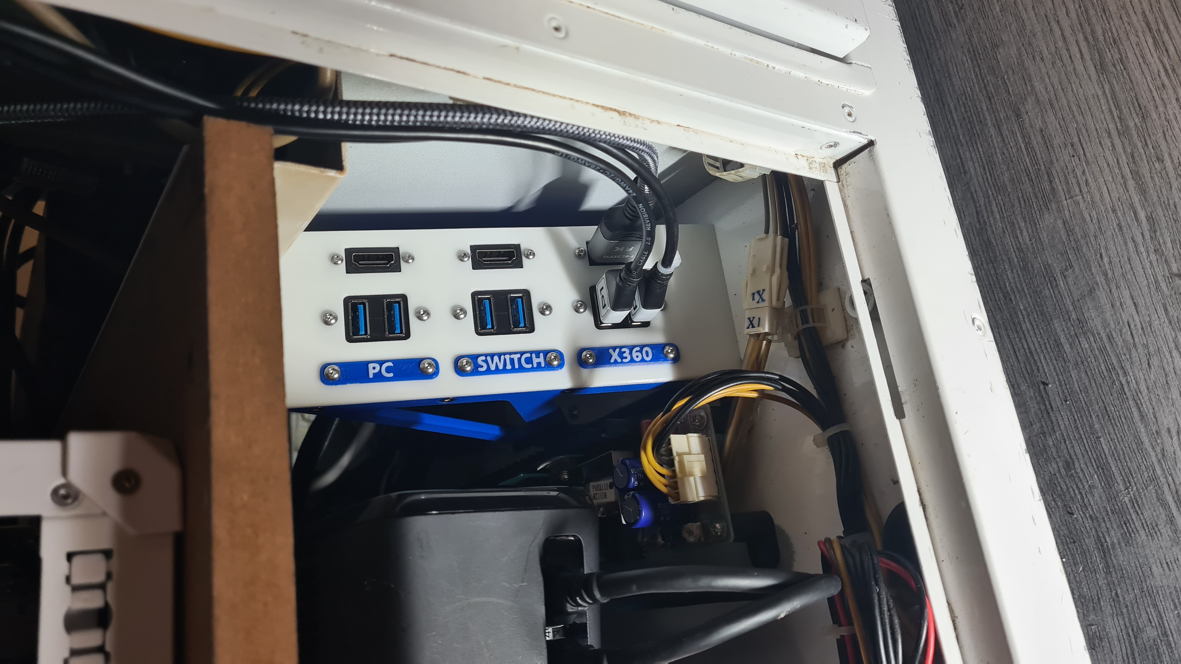 Vewlix USB/HDMI Patch Panel