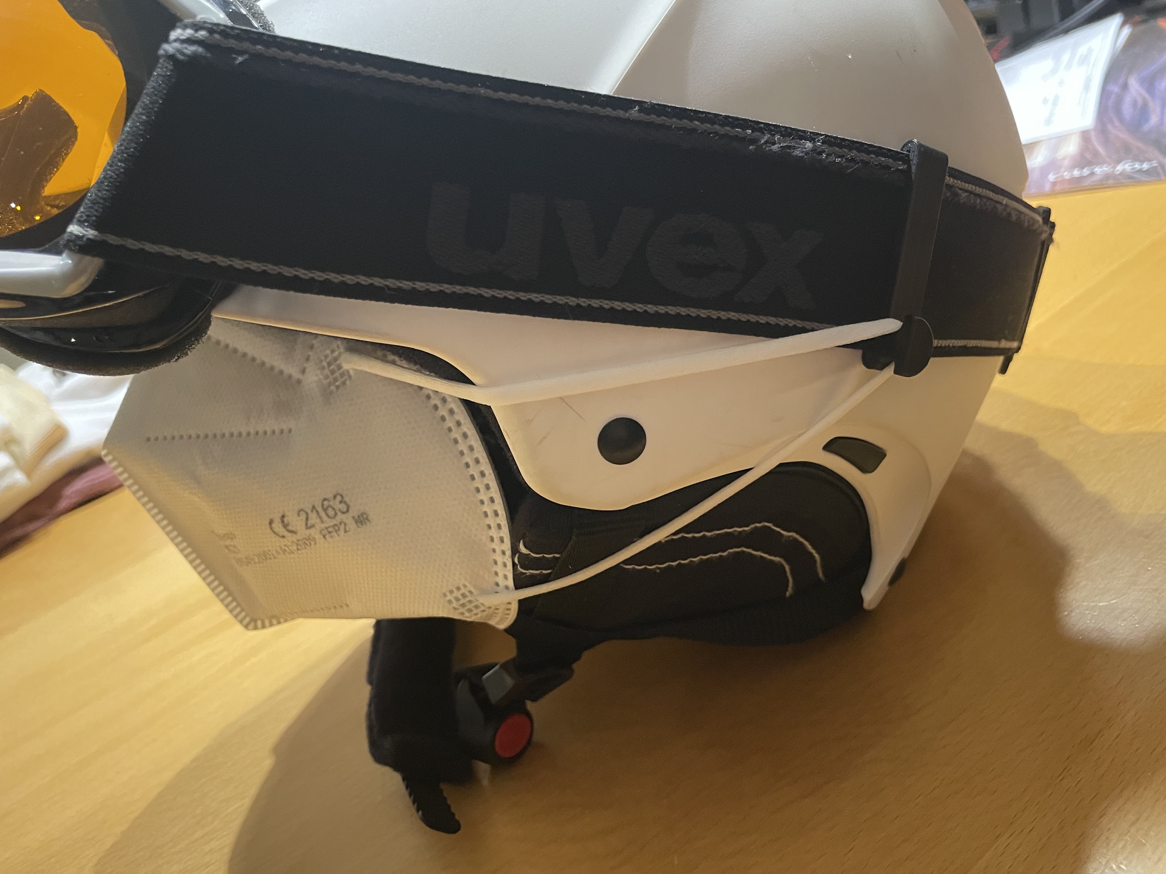 Ski helmet COVID mask holder for ski glasses variant 2