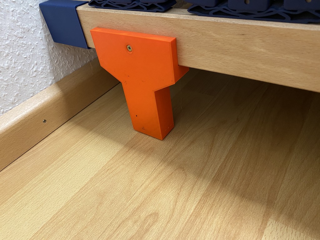 Simple Bedpost — thumbnail 2