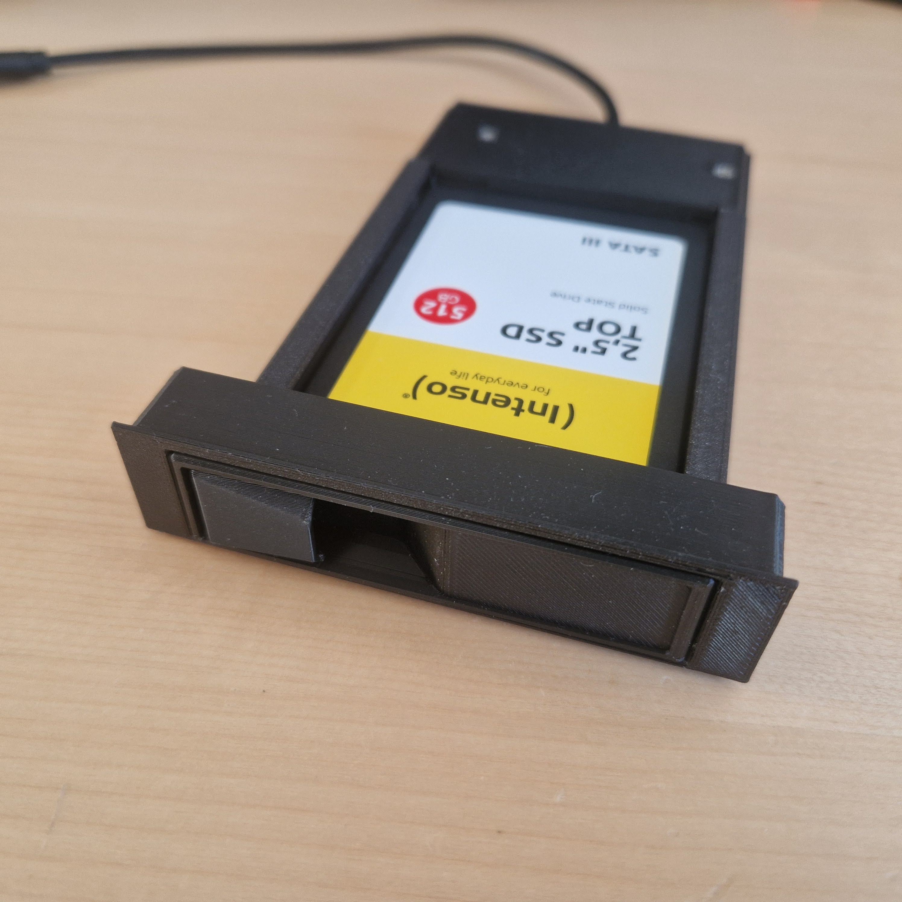 Drivebay 2.5" SATA Hotswap with Print-in-Place Latching Spring