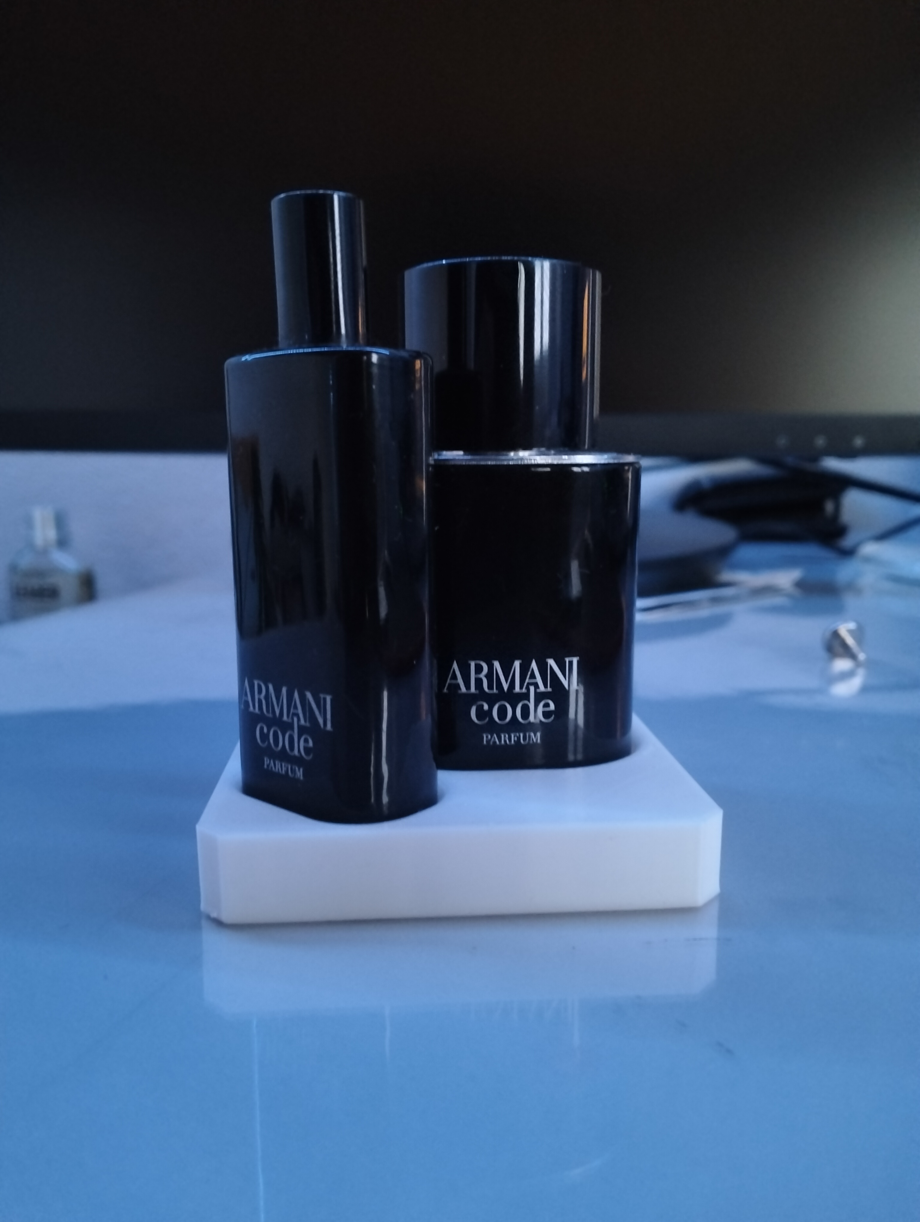 Armani Code Homme perfume organizer