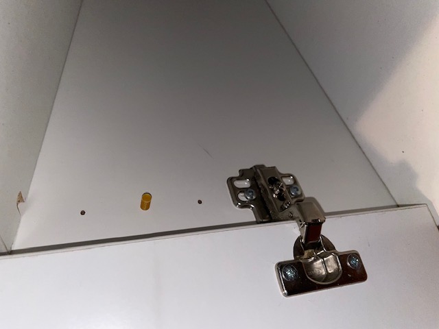 Ikea shelf support pin for Micke and possibly others