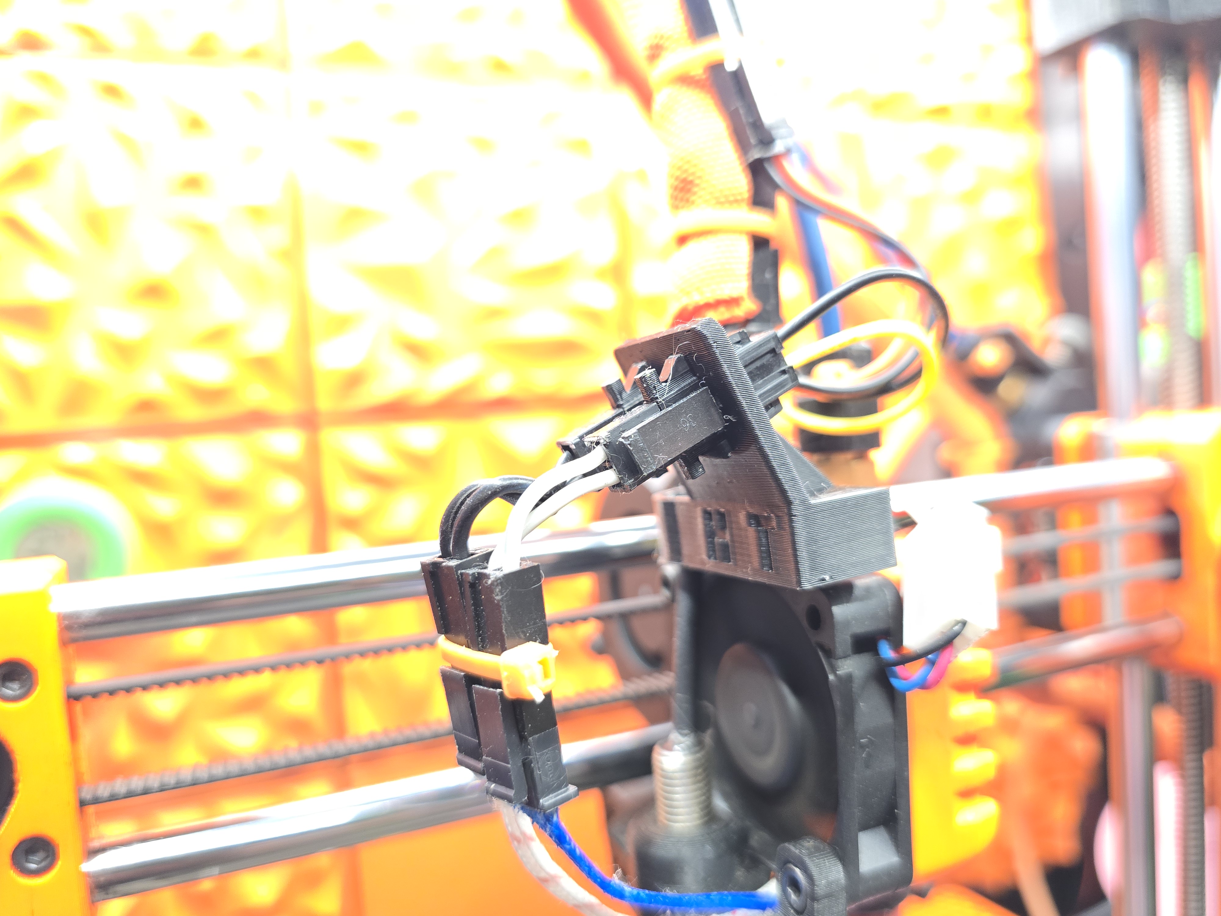 bracket microfit 3