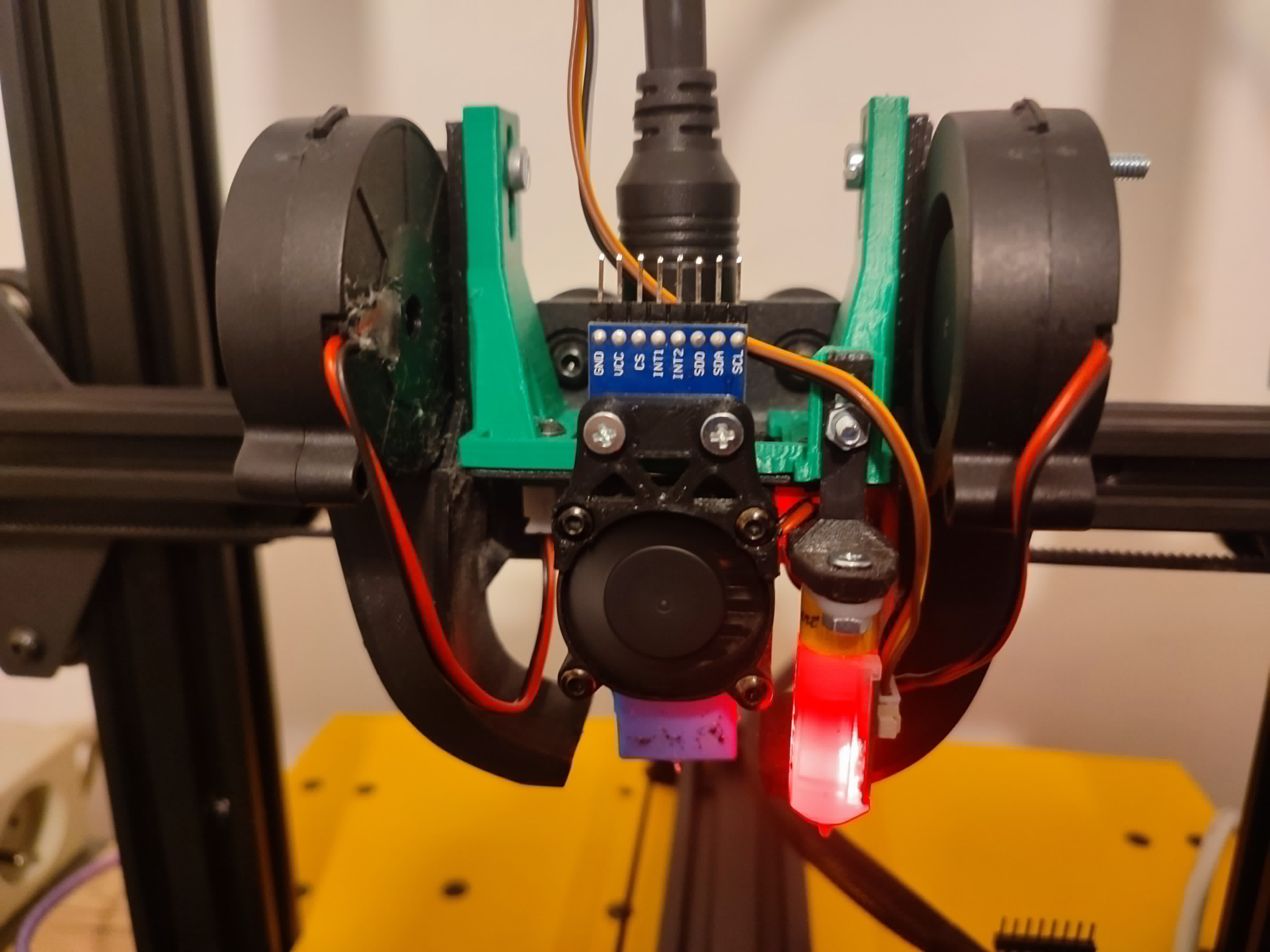 right bltouch mount (remix) Artillery Hornet