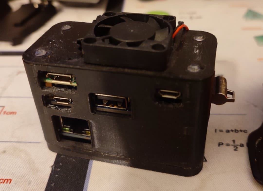 OCTI - 3D Printing Little Helper (remix up and down)
