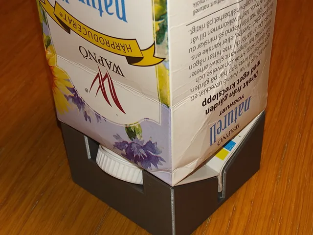Yoghurt package holder