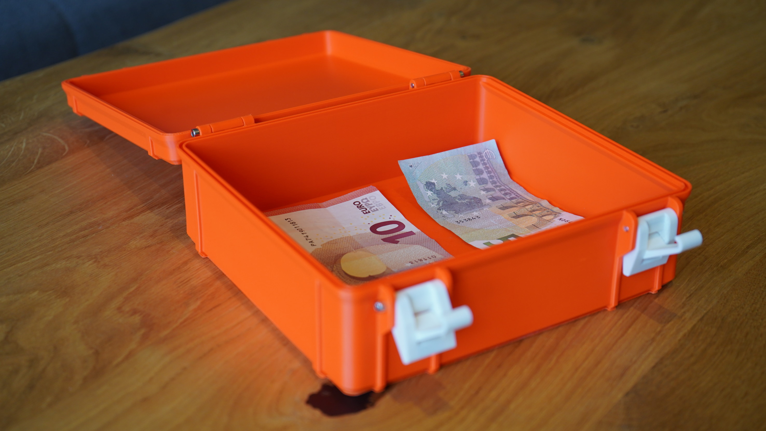 Rugged Cash Box by akimakes | Download free STL model | Printables.com