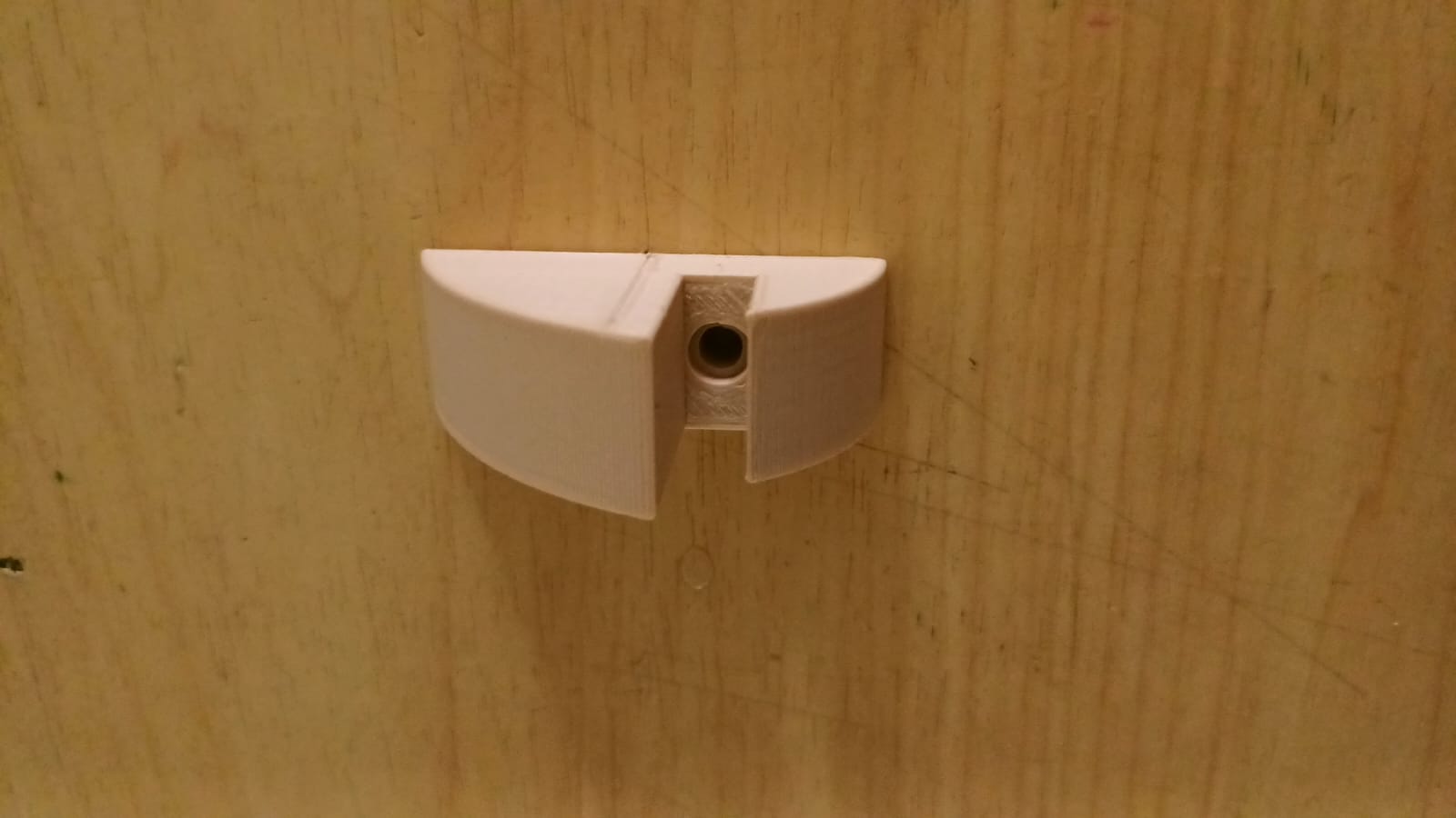 Glass Shelf Support - Toucan Beak