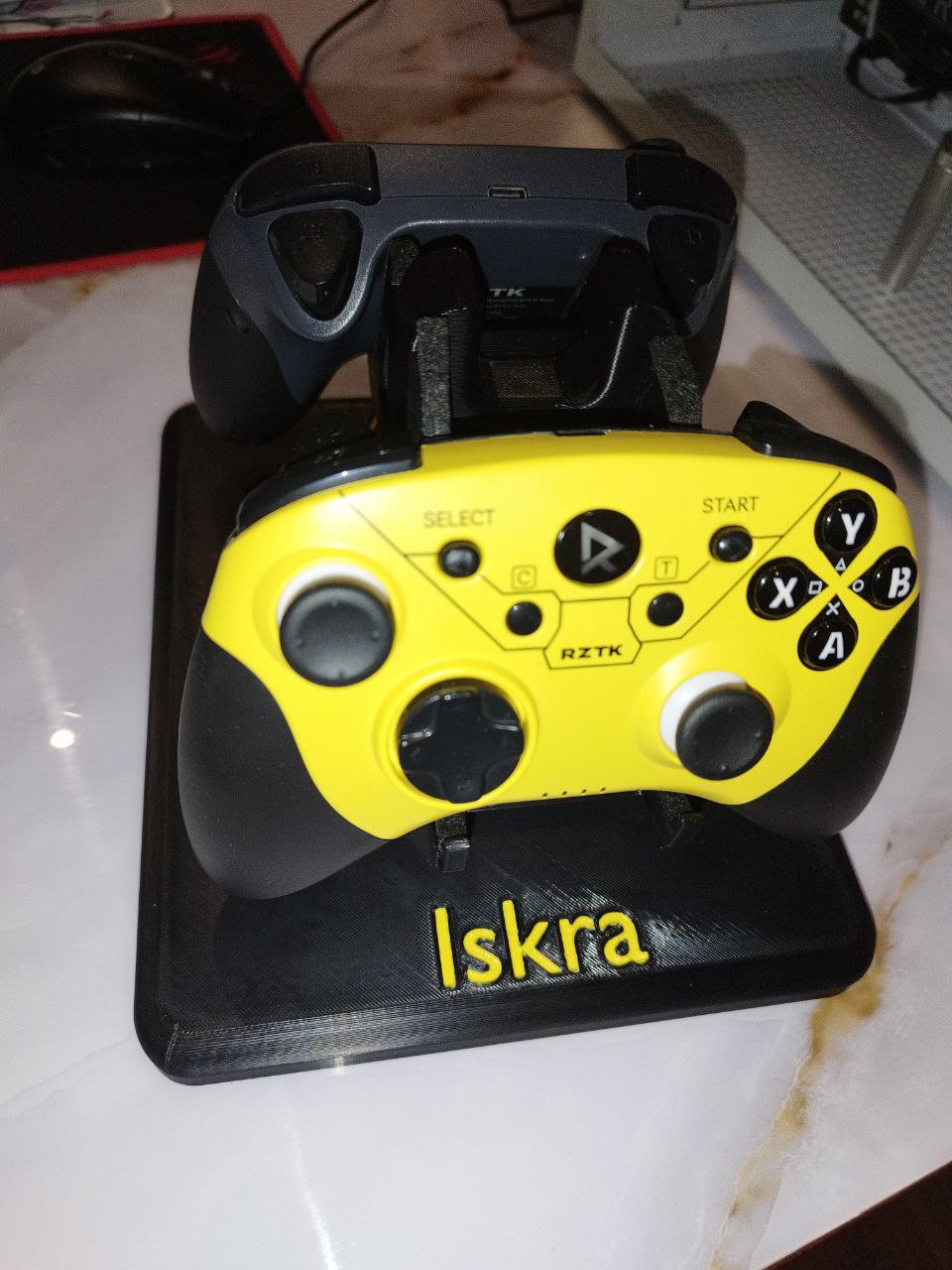 Gamepad Stand Holder — thumbnail 5