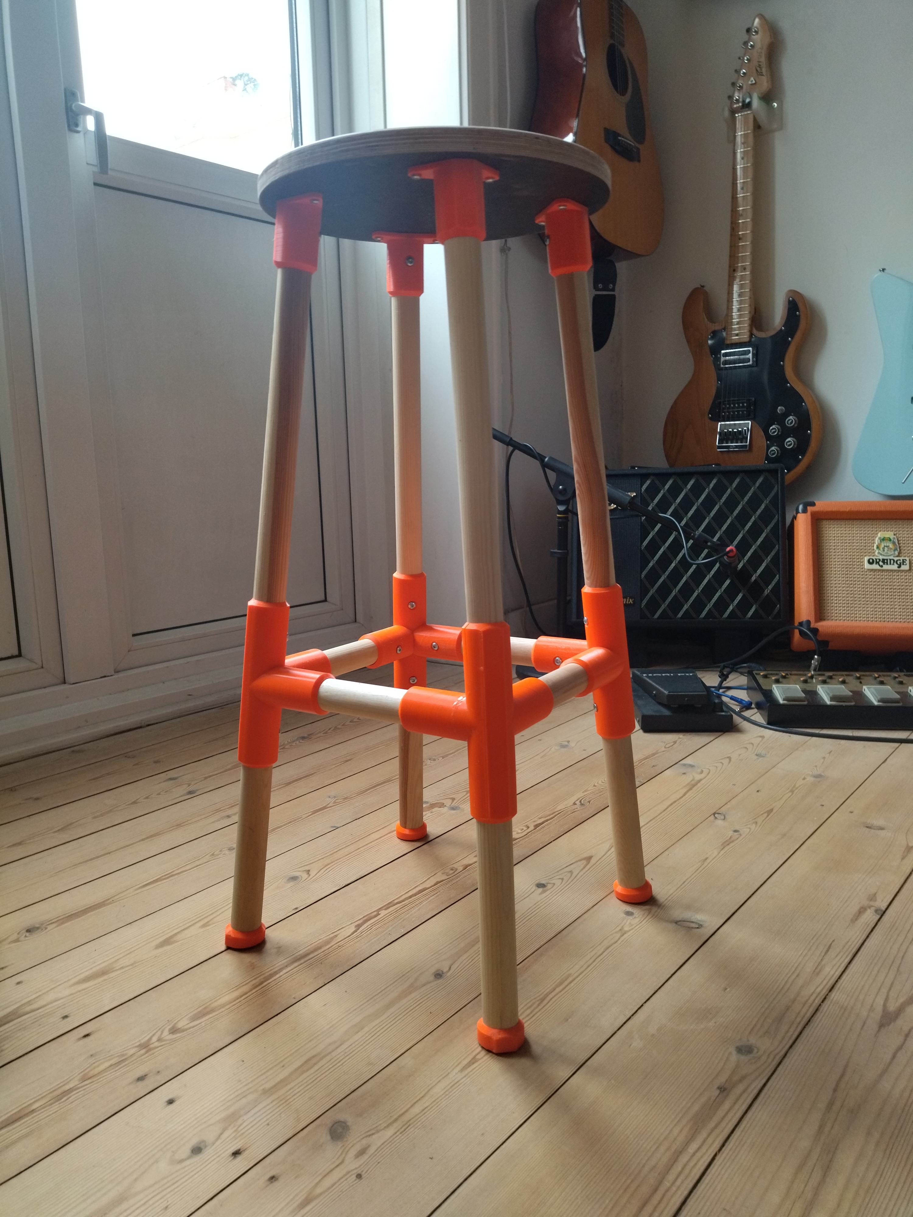Barstool