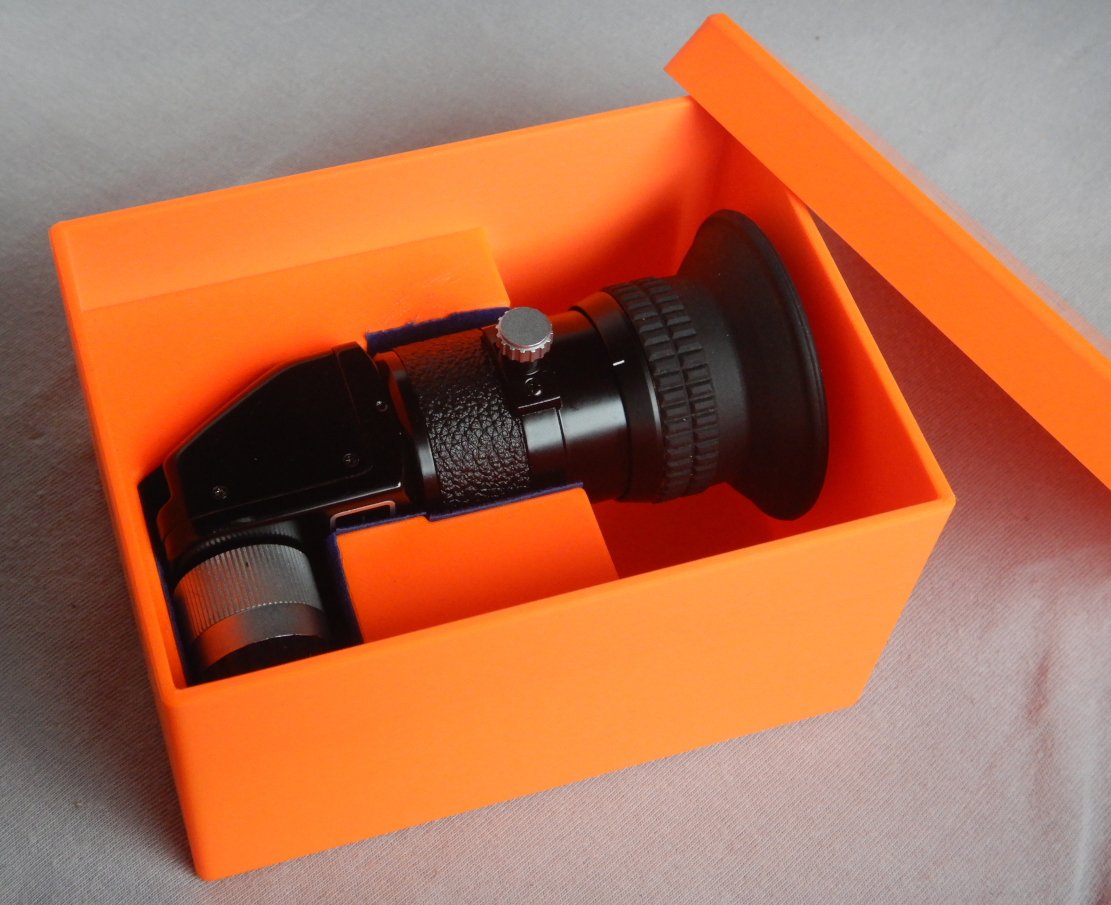Nikon Schachtel für Winkelsucher DR-3; Nikon box for angle finder DR-3