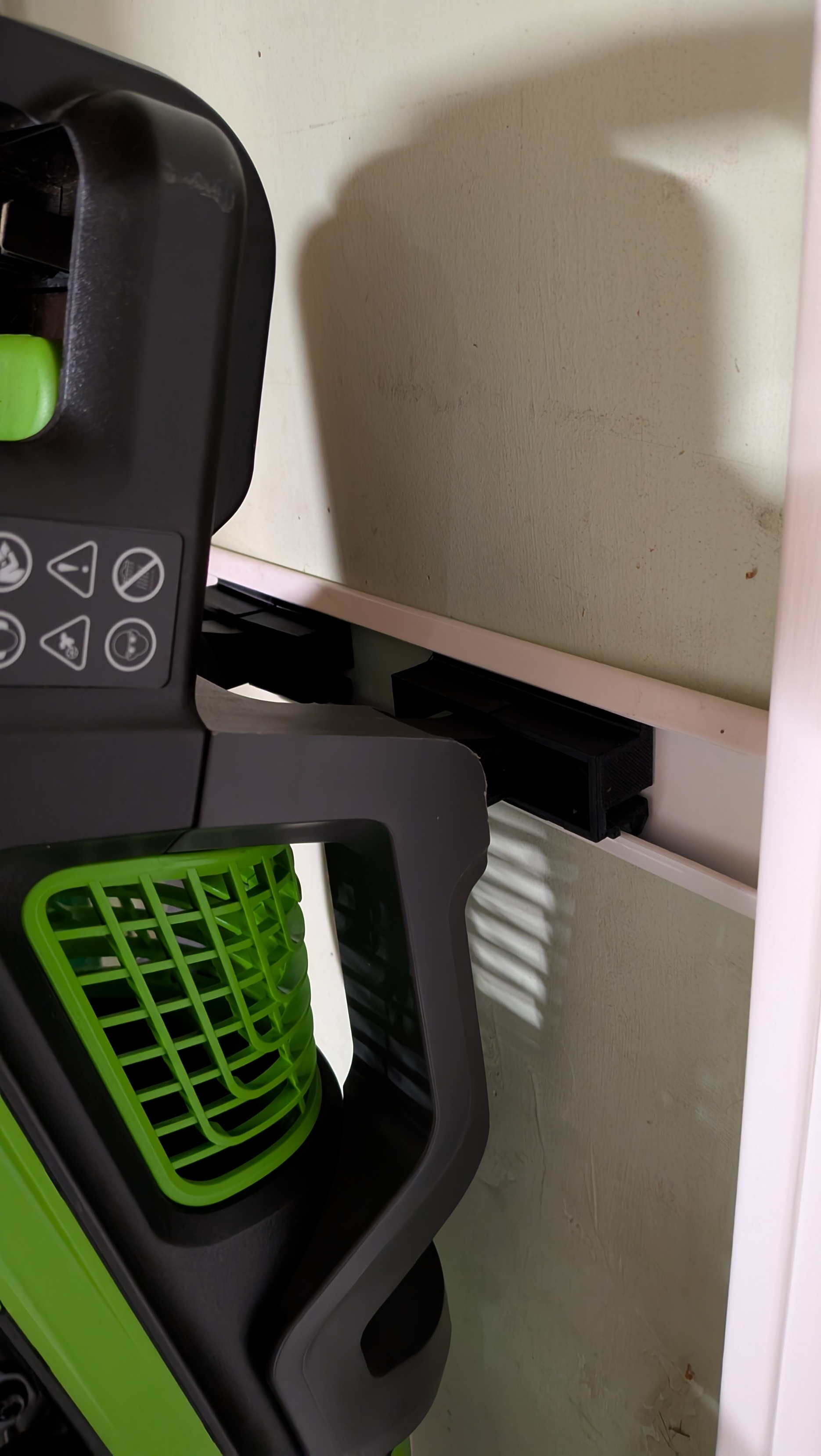 Elfa Leaf Blower Mount Hook