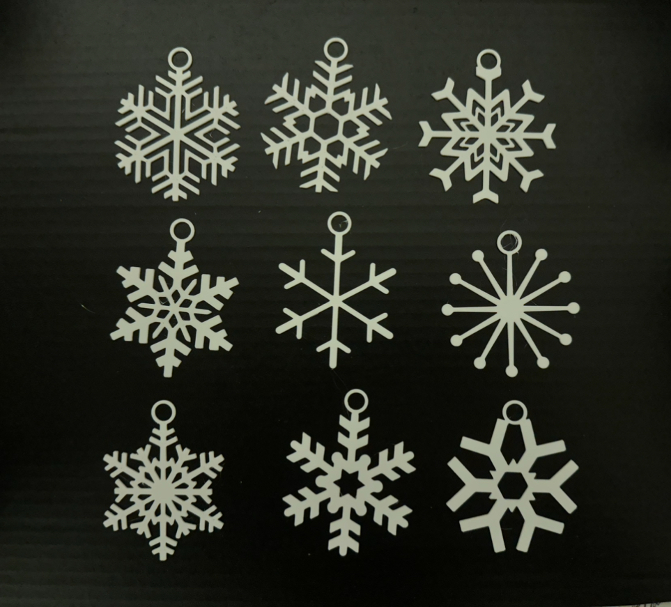 9 Snowflake ornaments tree hangers