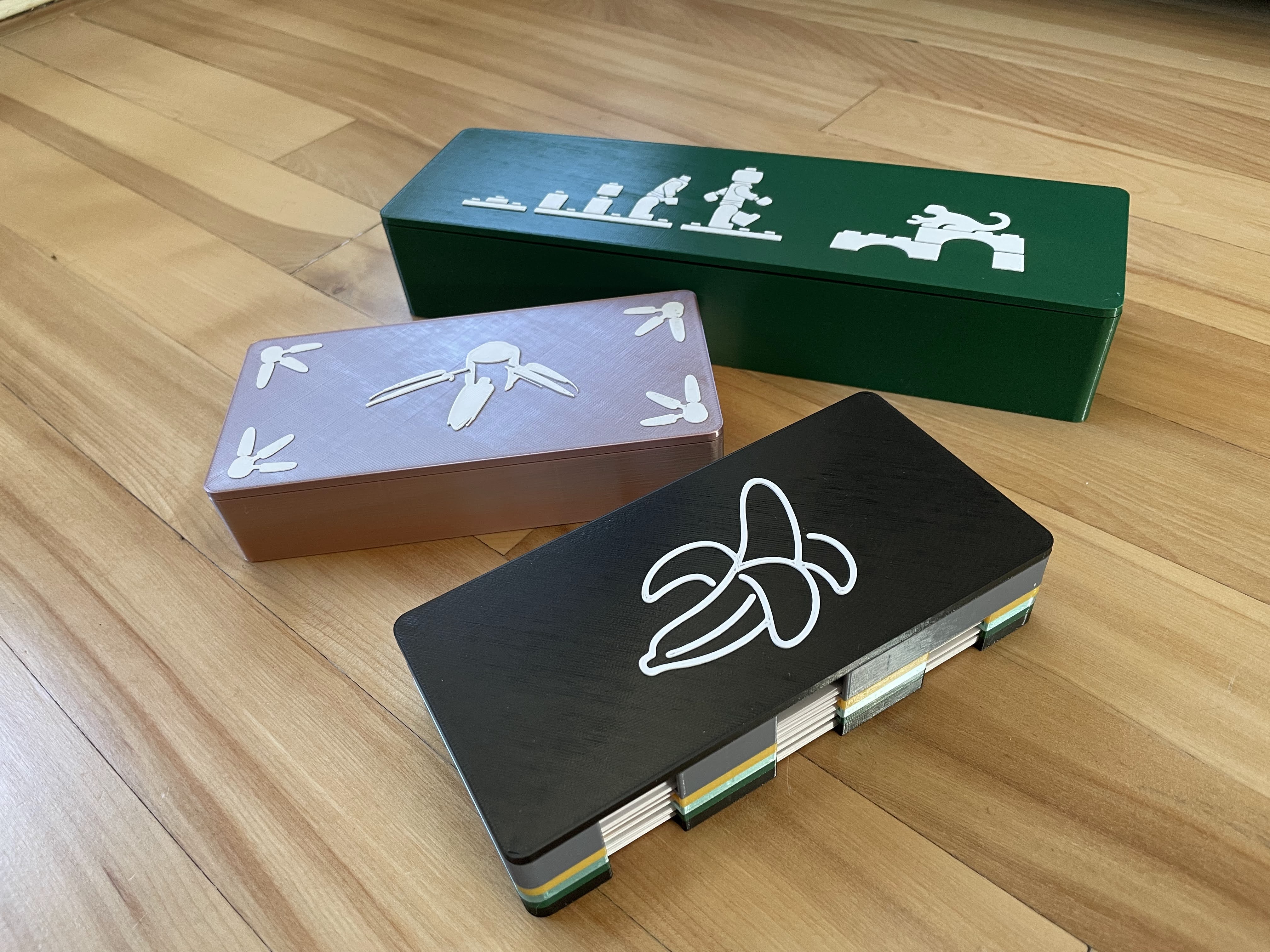 Miniatura 8 do modelo 3D Modular Magnetic Token & Card Boxes