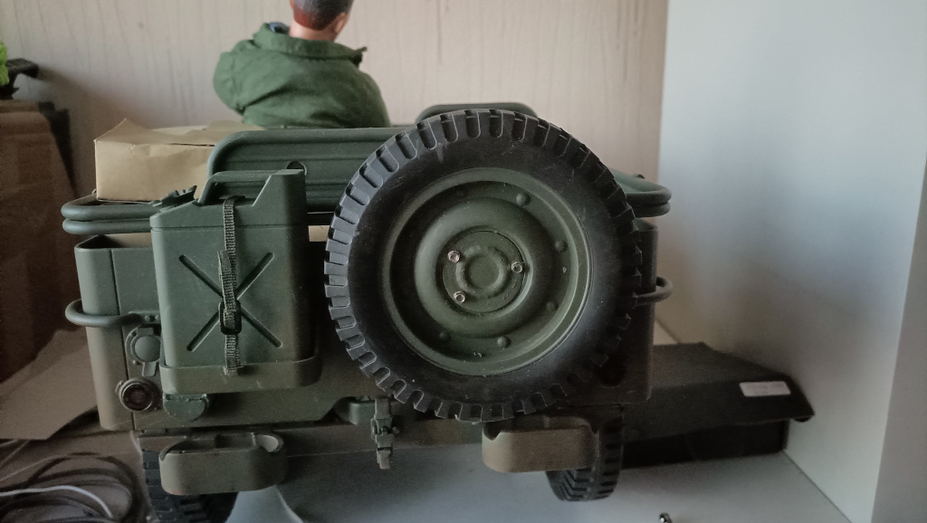 RocHobby 1/6 Willys spare tire center cover