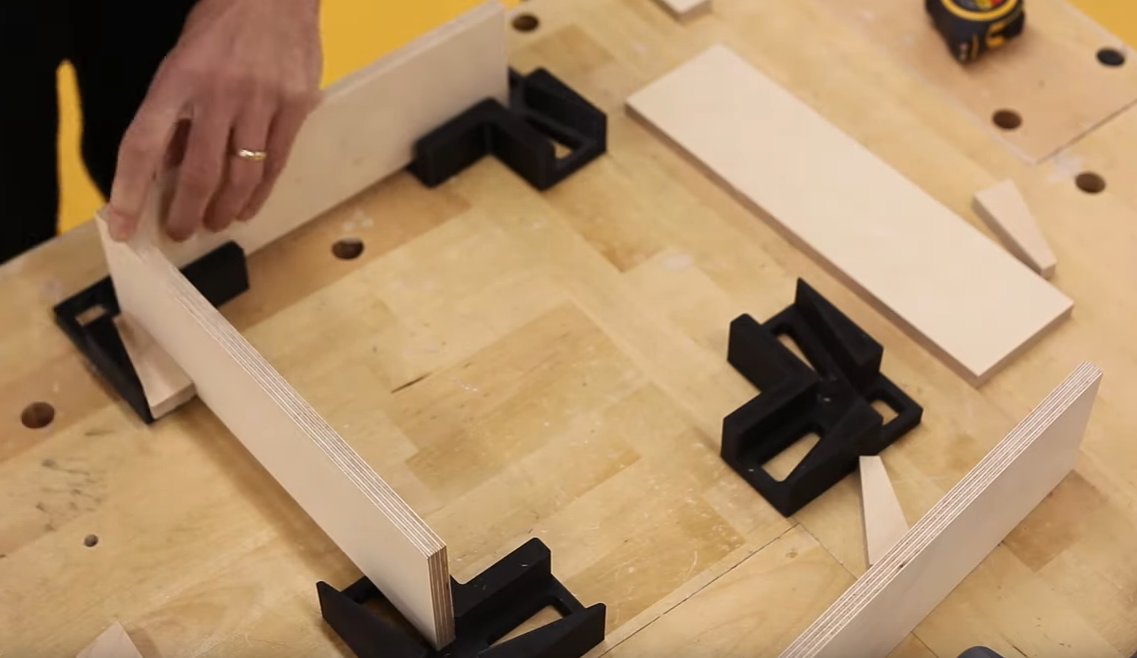 90 Degree Clamp