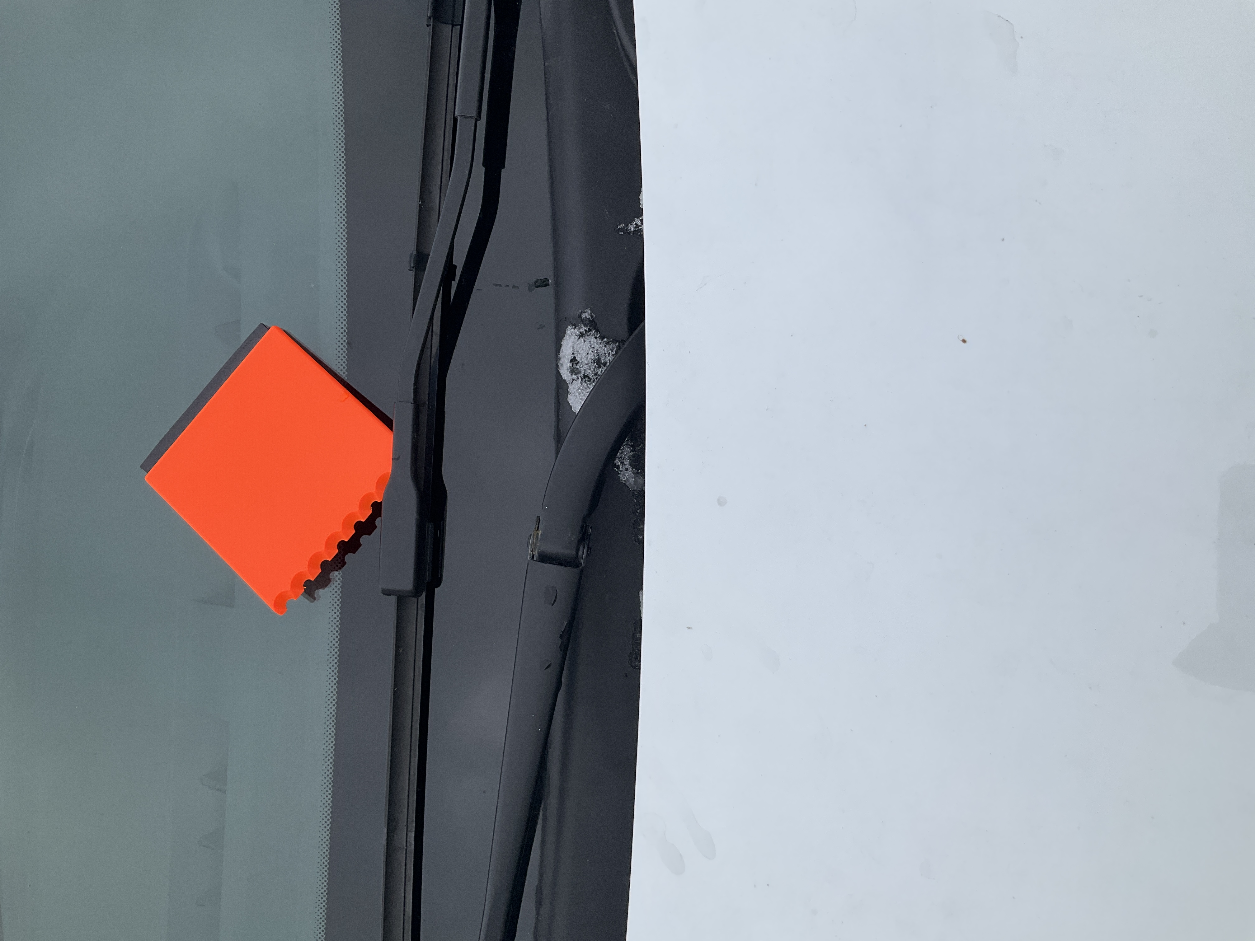 Eiskratzer mit Gummilippe / ice scraper with rubber lip