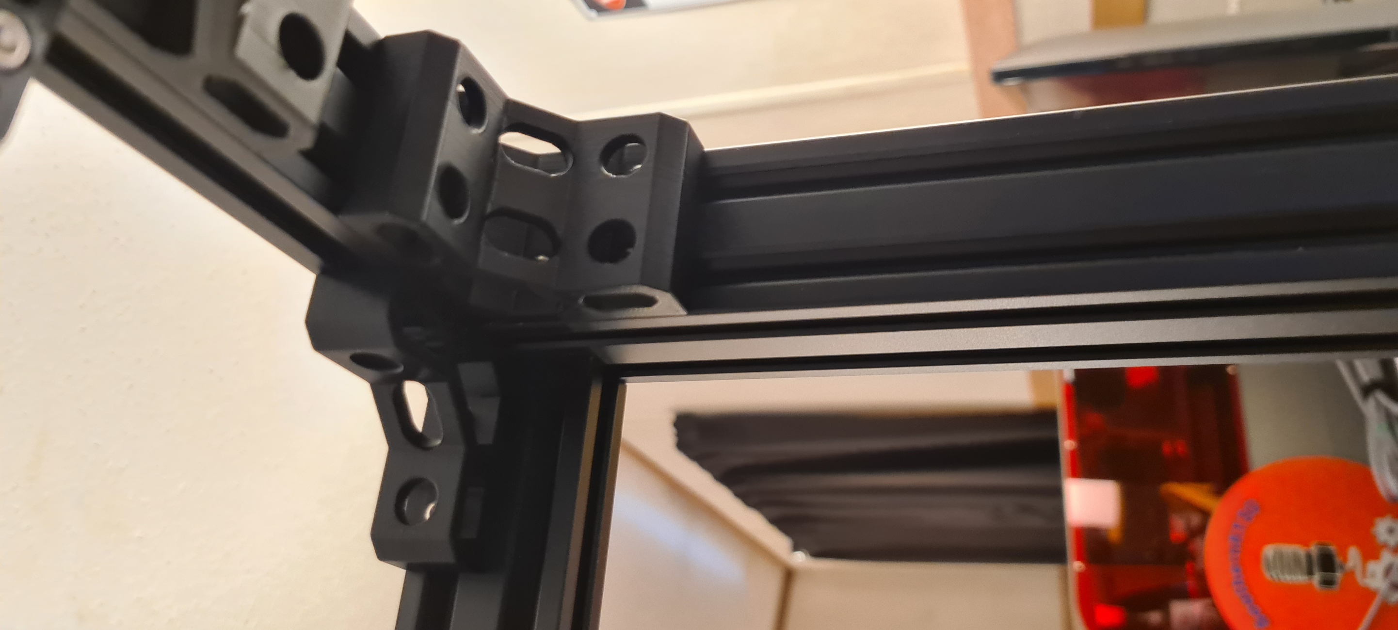4040 Inside Corner Brace
