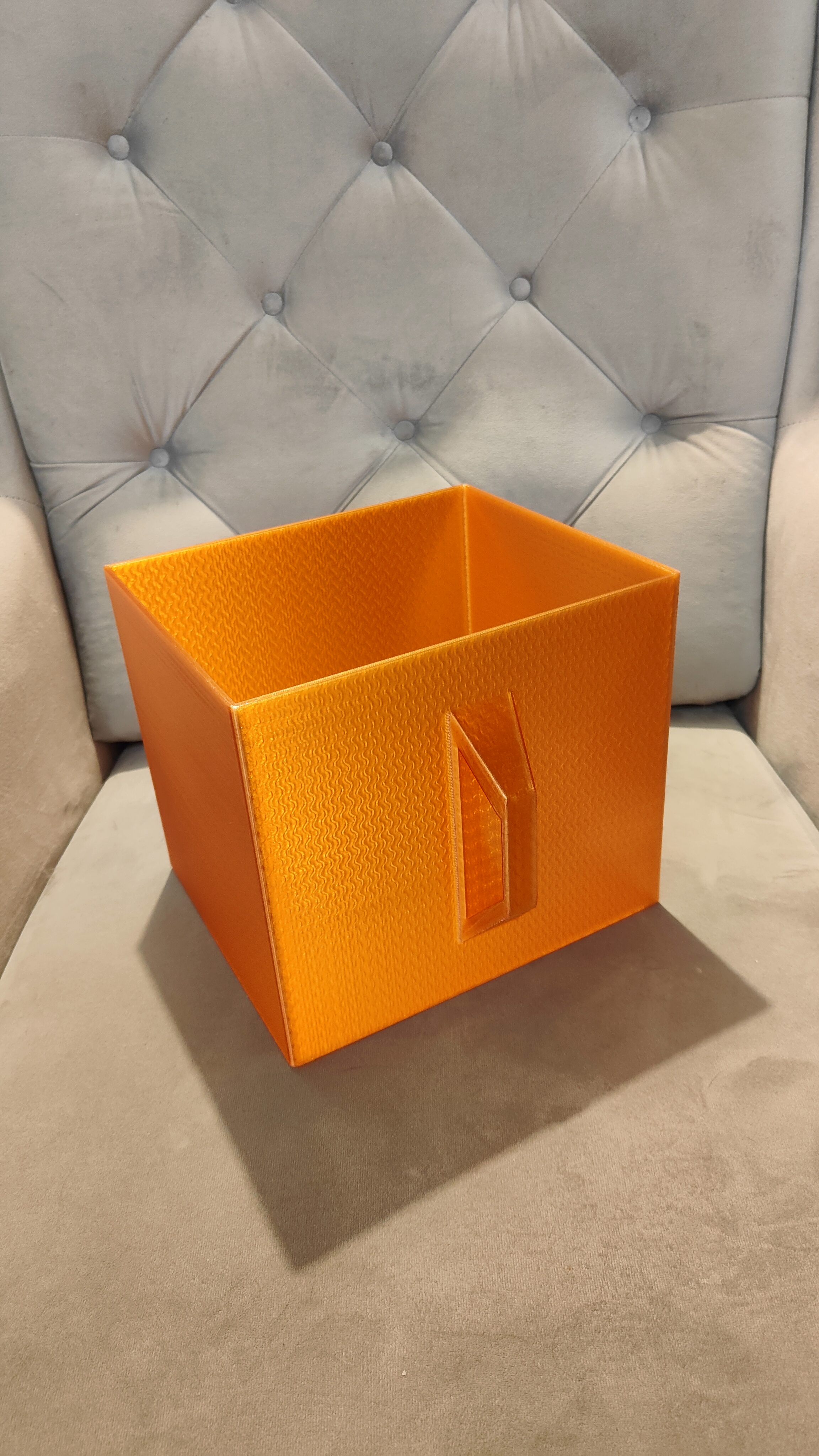 Simple Dumpster with hand :) (SupportLESS)
