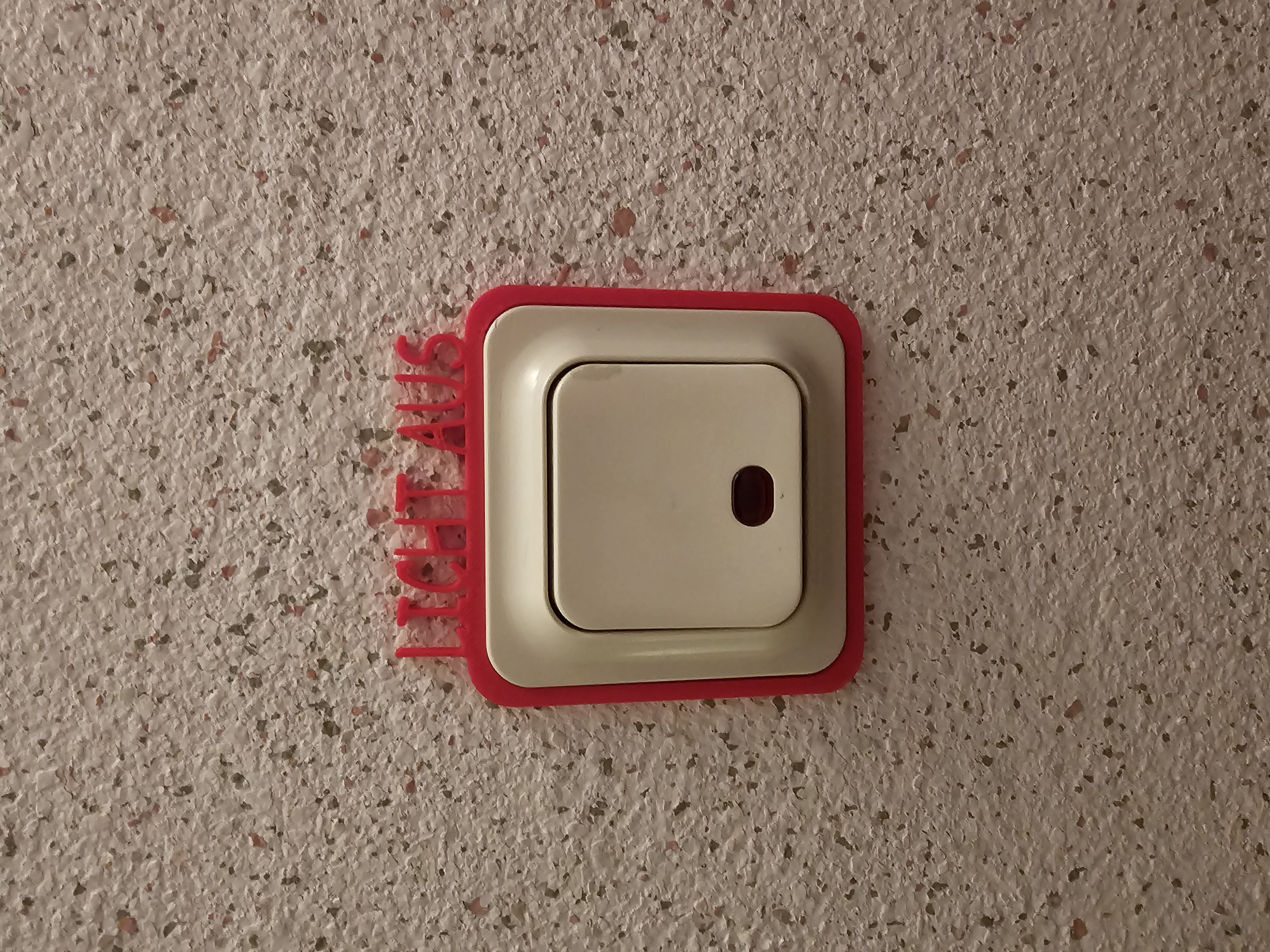 Licht Aus für Lichtschalterblende