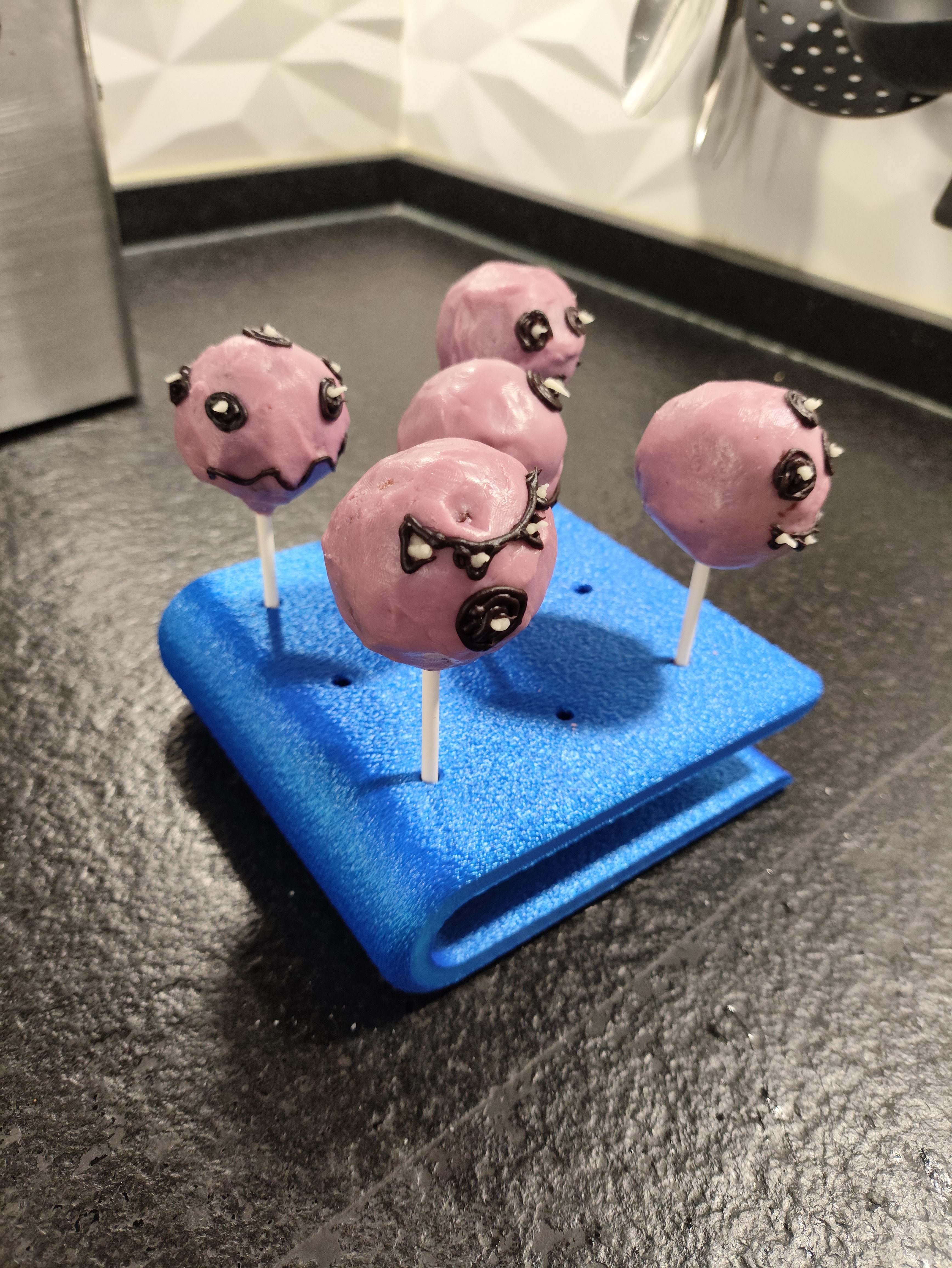 Miniatura 2 do modelo 3D Cake-pop stand