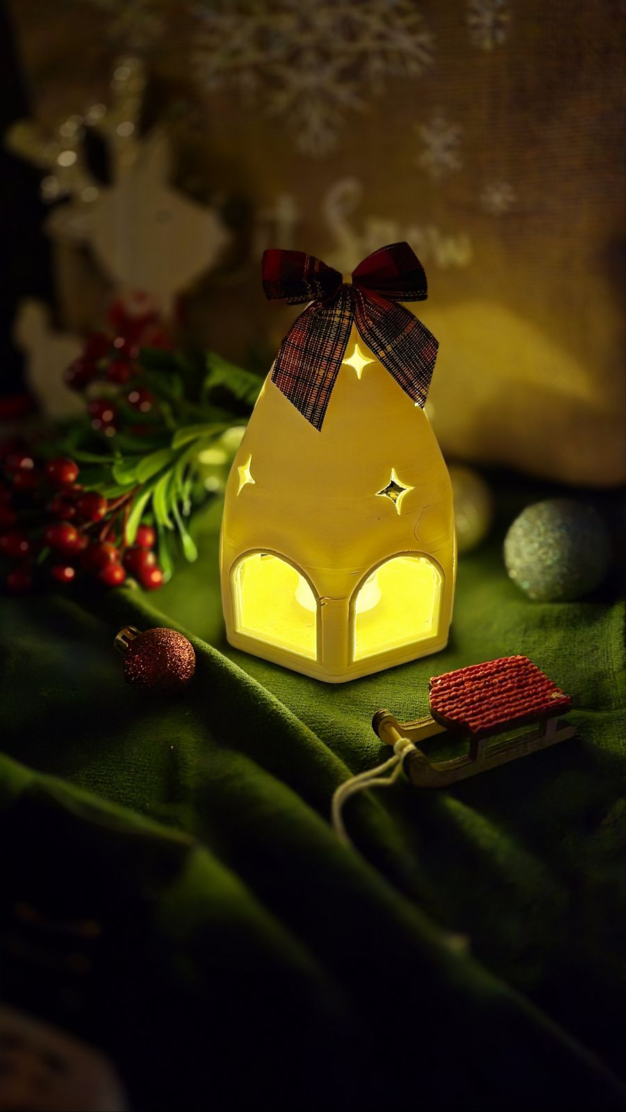 Light up Christmas hut