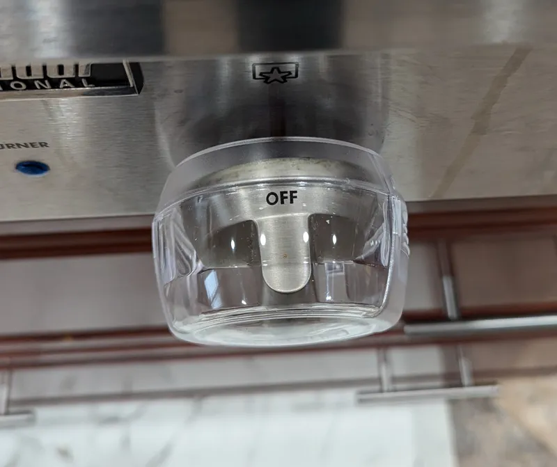 Childproof Stove Knob Guard Adapter by filamentfang | Download free STL ...