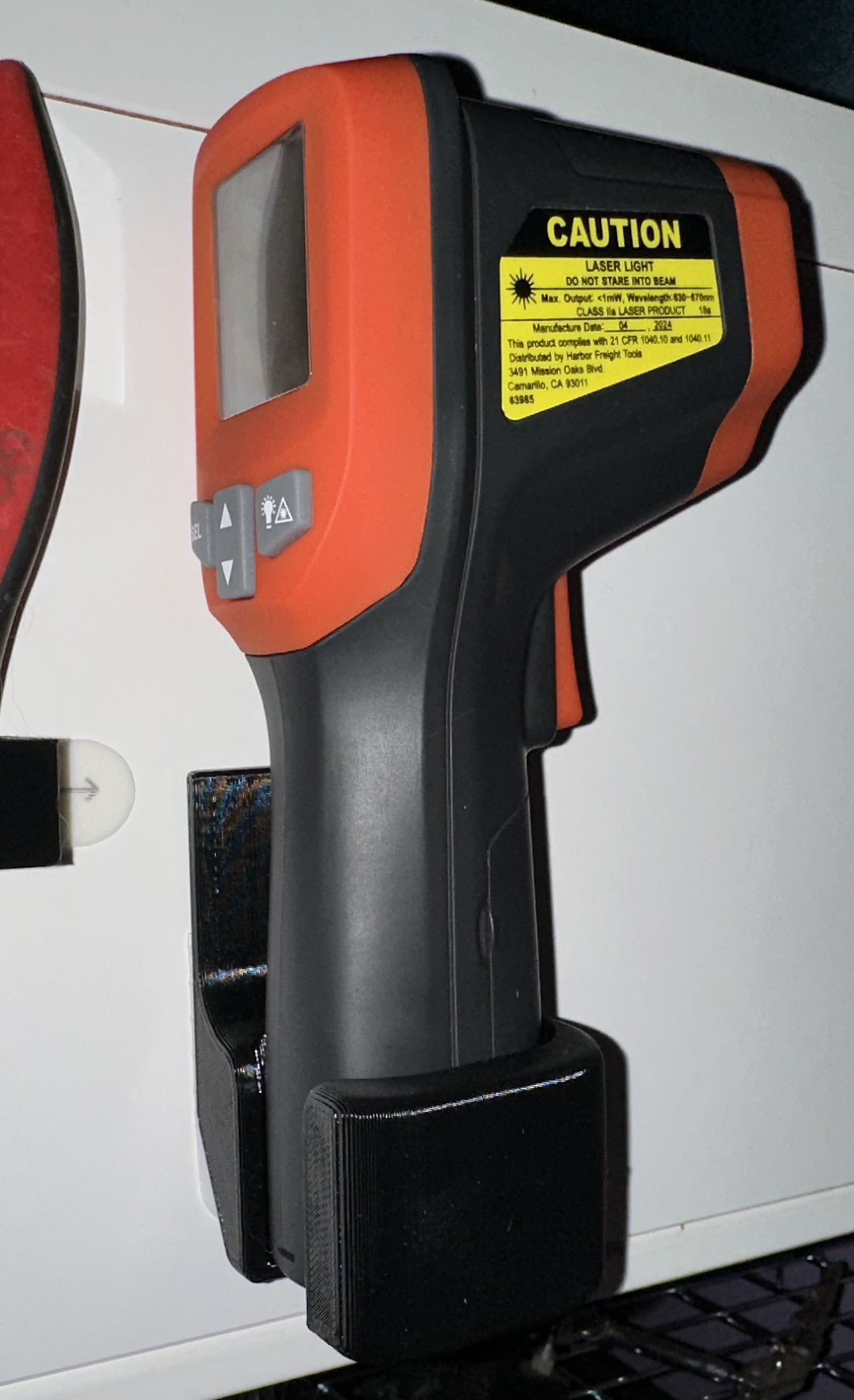 AMES INSTRUMENTS (Harbor Freight) 12:1 Infrared Laser Thermometer Wall/Pegboard Holder