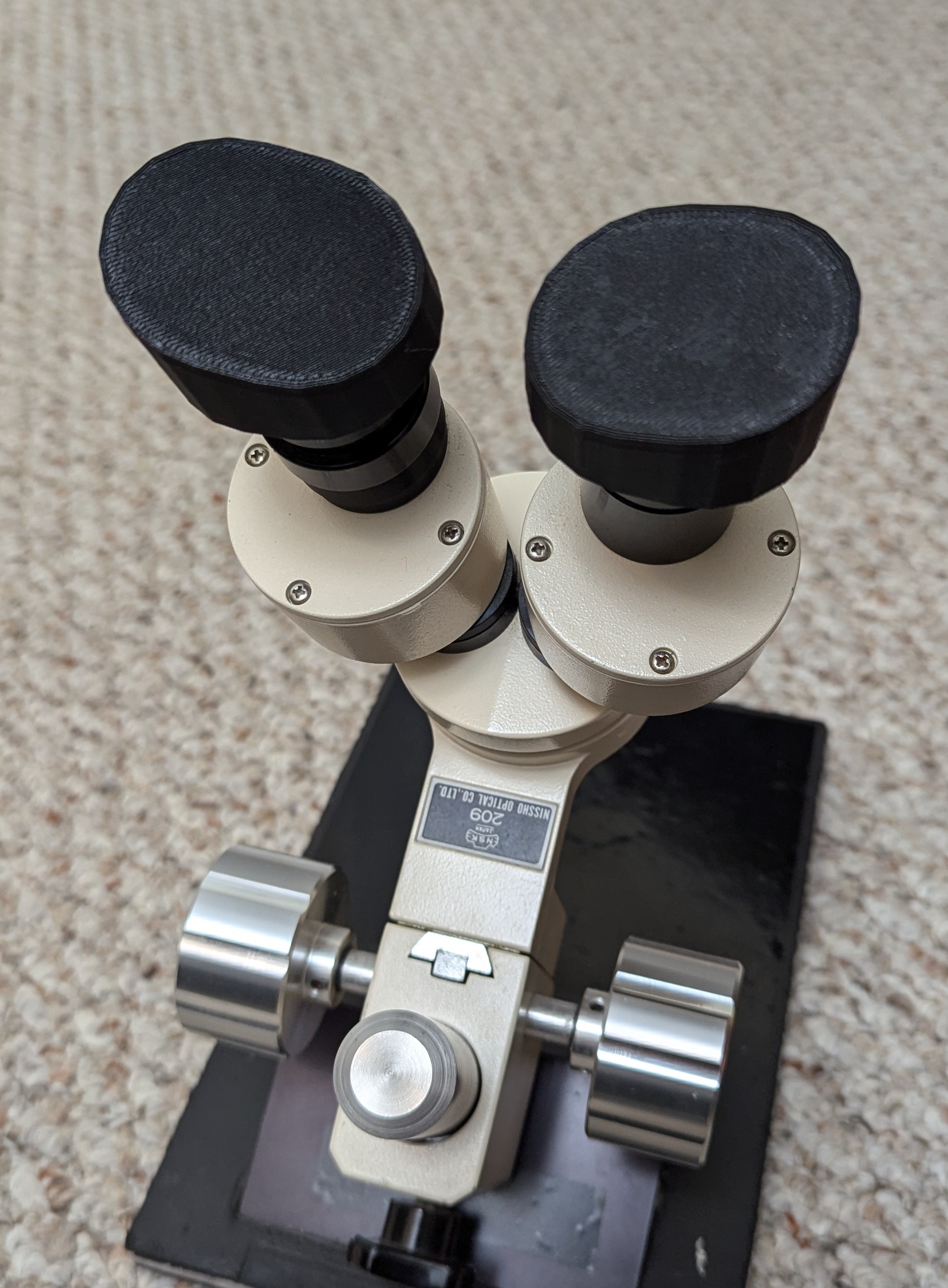 Lens cover for NISSHO OPTICAL 209 Microscope