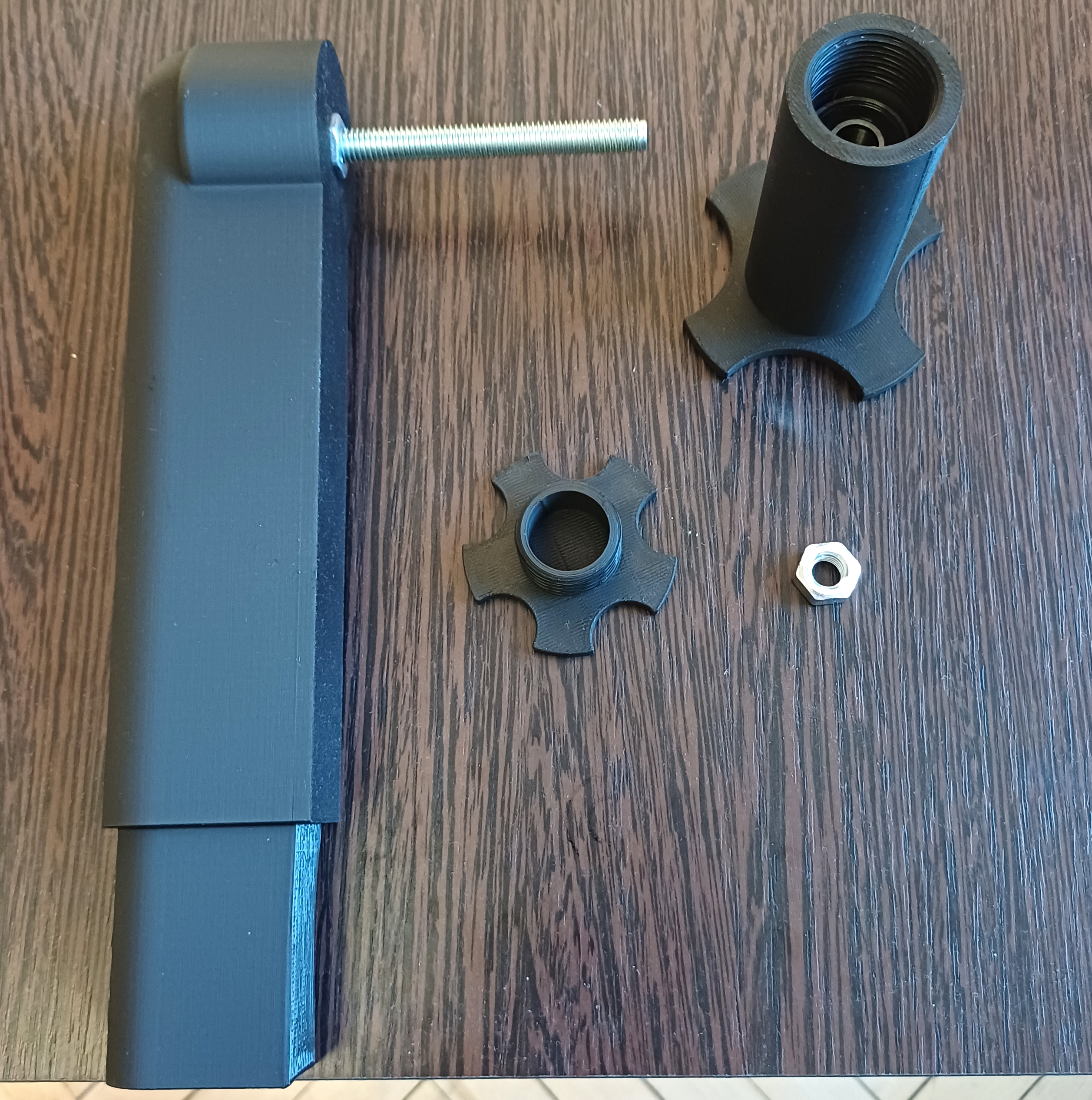 Modified spool holder for QidiQ1