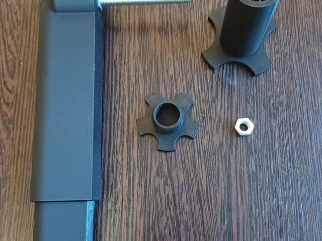 Modified spool holder for QidiQ1