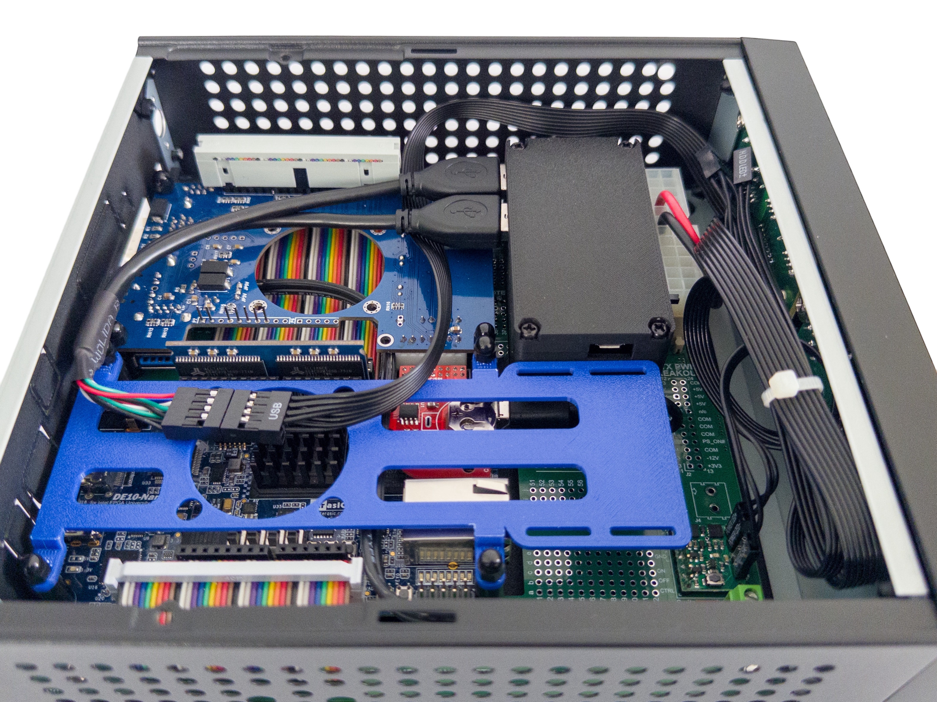 ATLANTIS for MiSTer FPGA - Noctua fan and disk mount plate