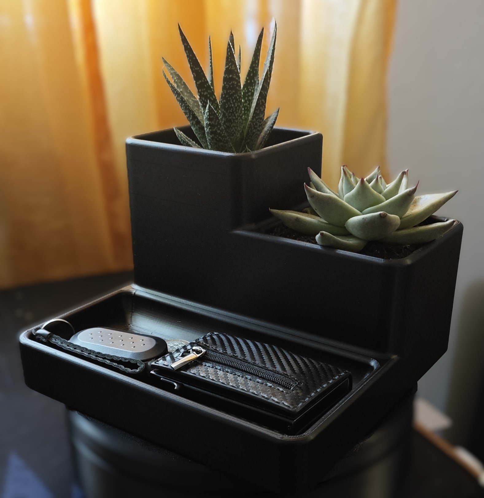 Key tray with pots