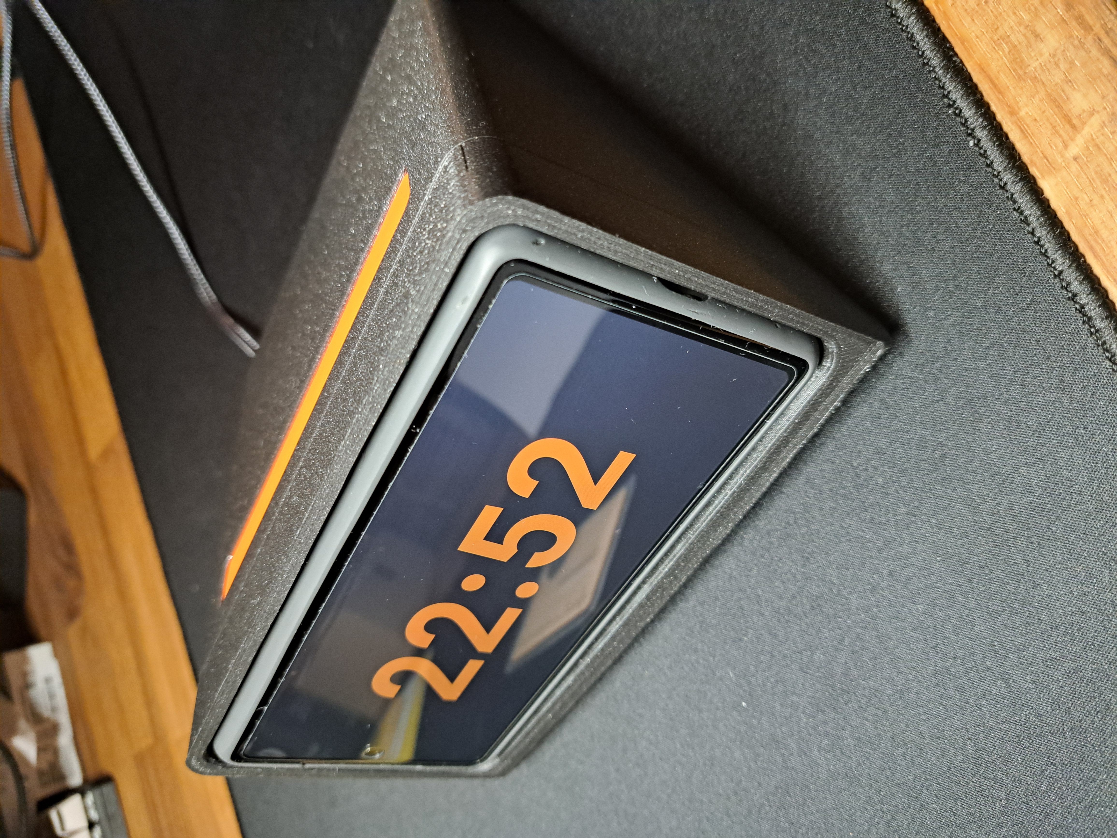 DN41 Phone Dock with IKEA Wireless Charger