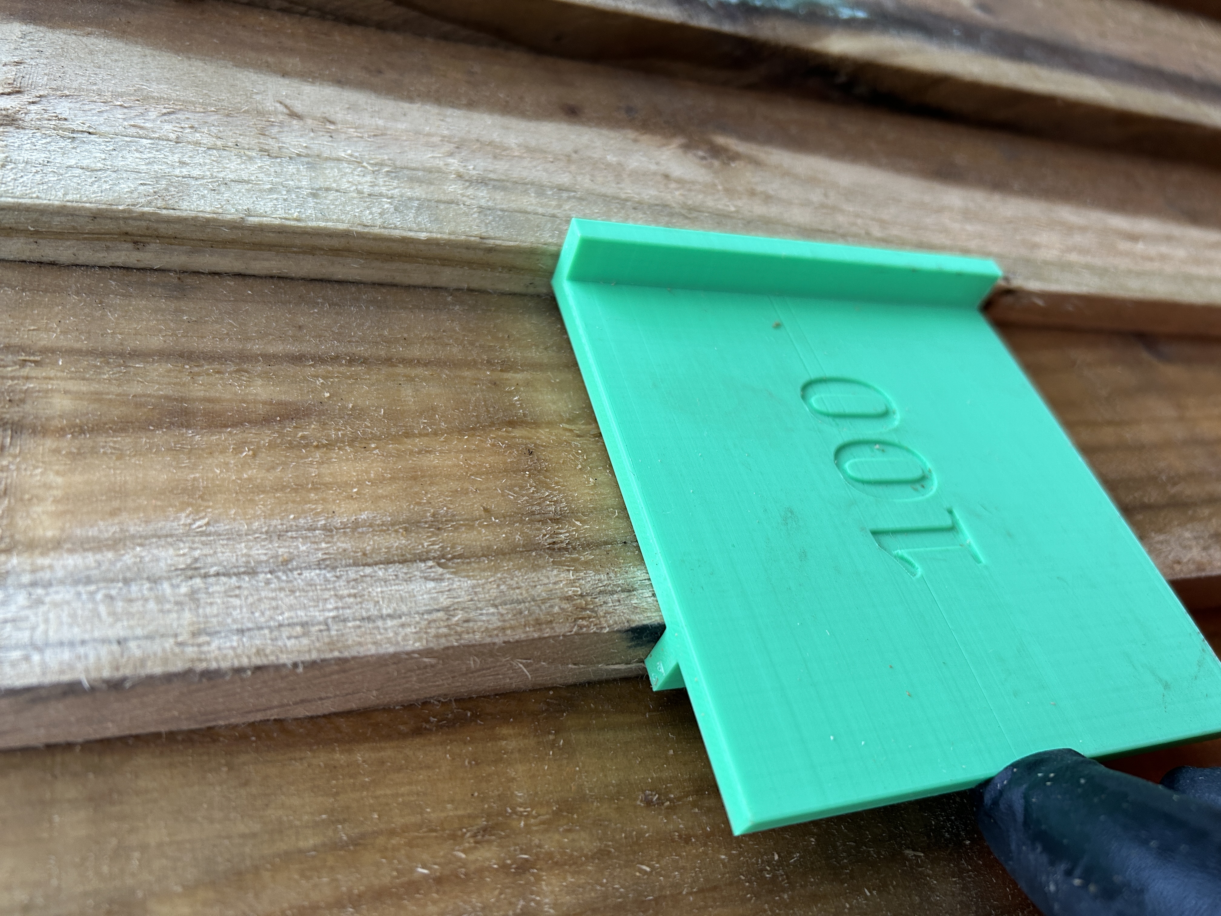 Closeboard/ Featheredge Spacer