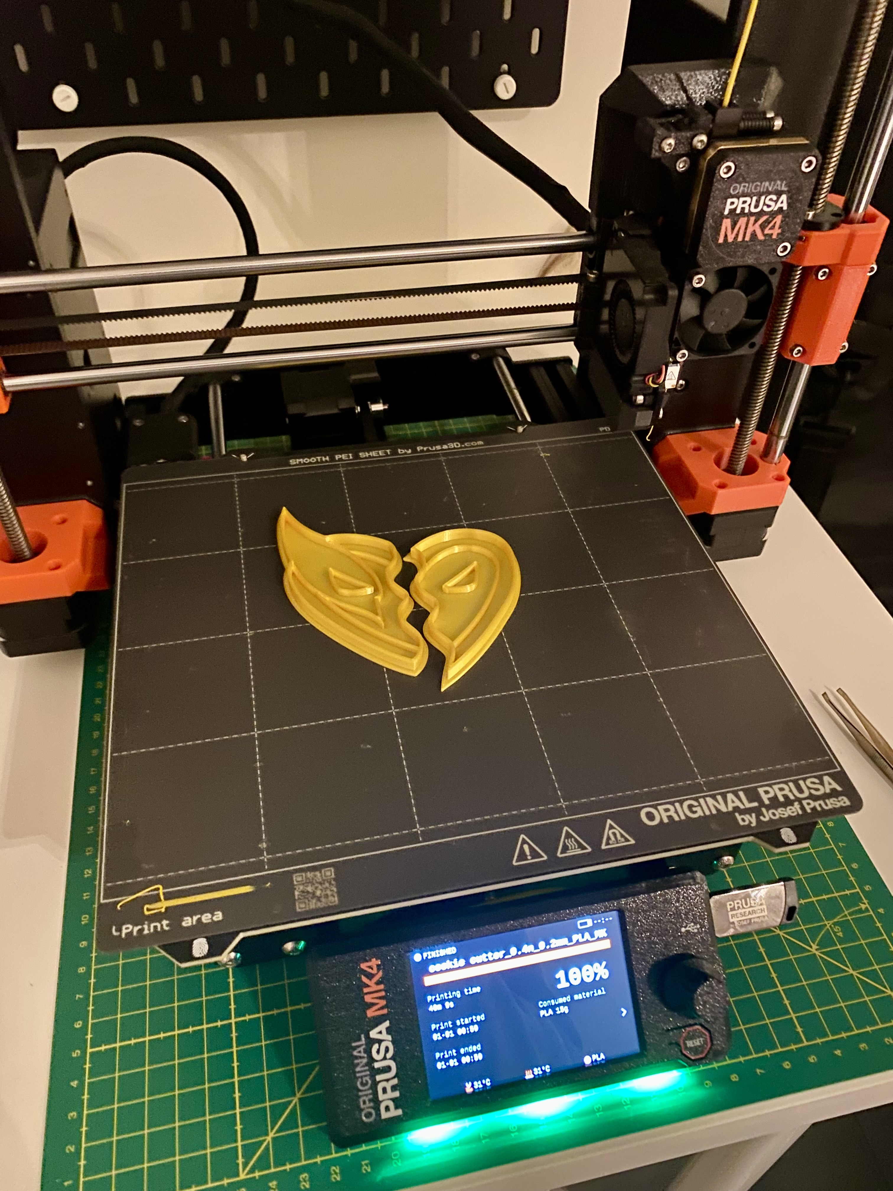 Deadpool & Wolverine cookie cutter — miniatura 3