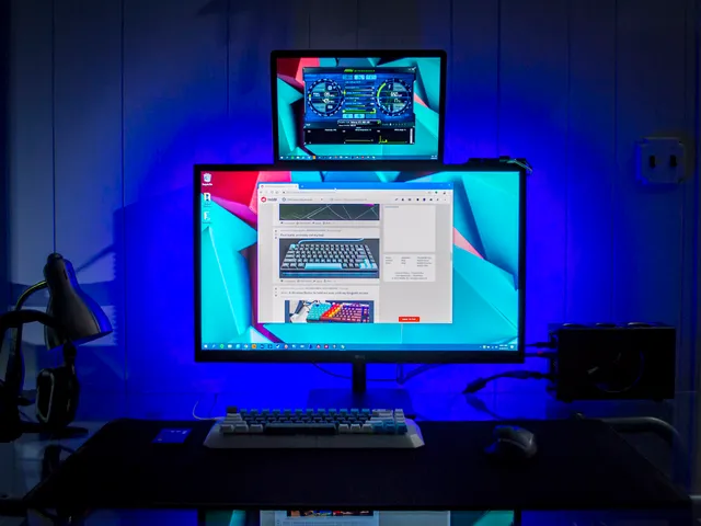 Monitor Laptop Stand - Vesa Mount 100 & 75