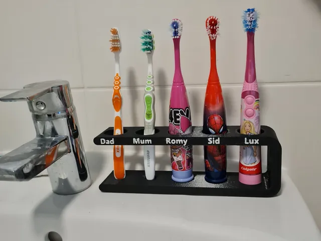 5 person toothbrush holder
