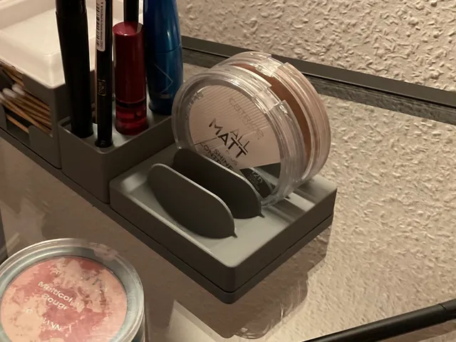 Gridfinity Powder Pan Make-Up Holder