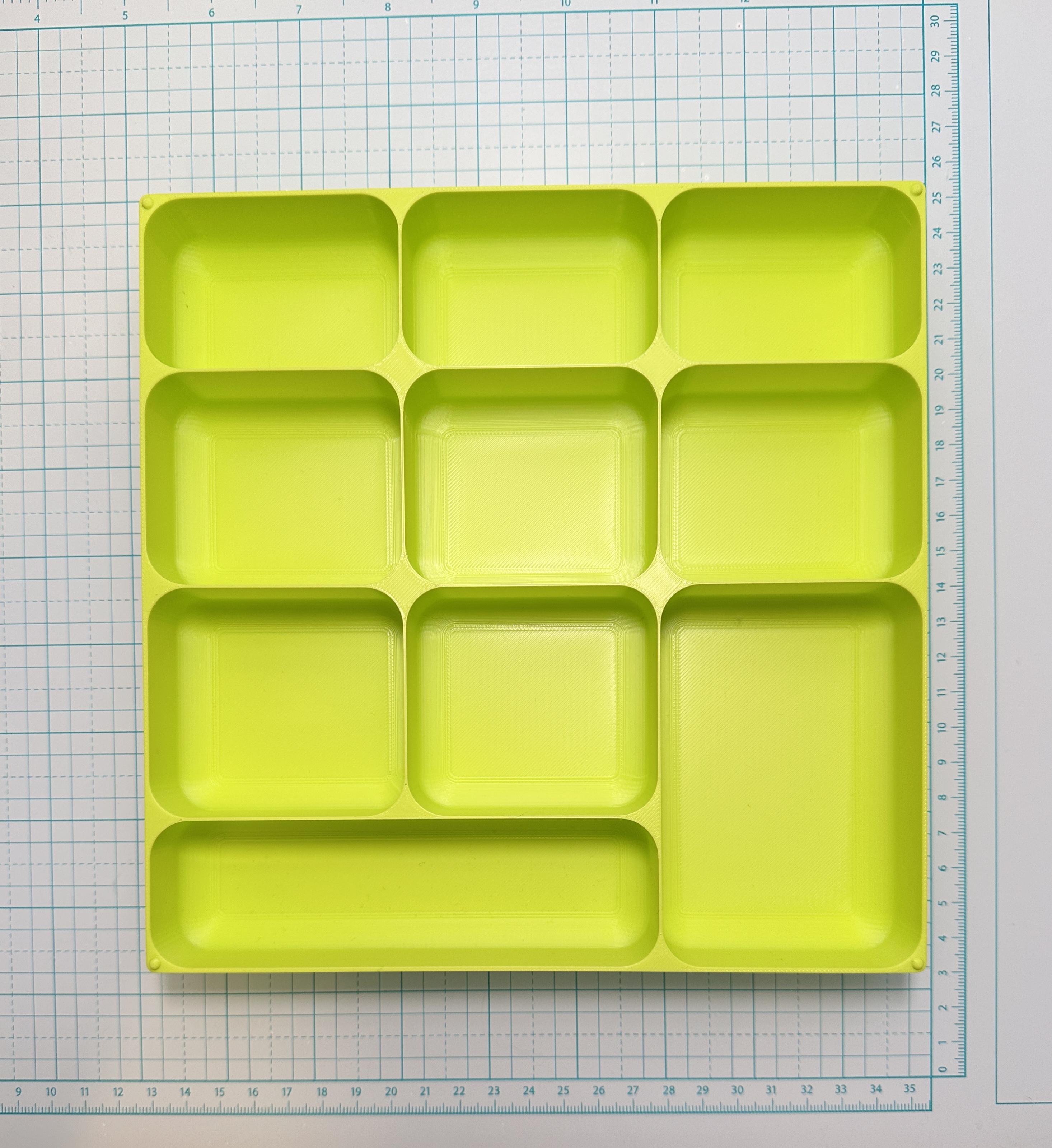 Miniatura 4 do modelo 3D Small parts sorting tray