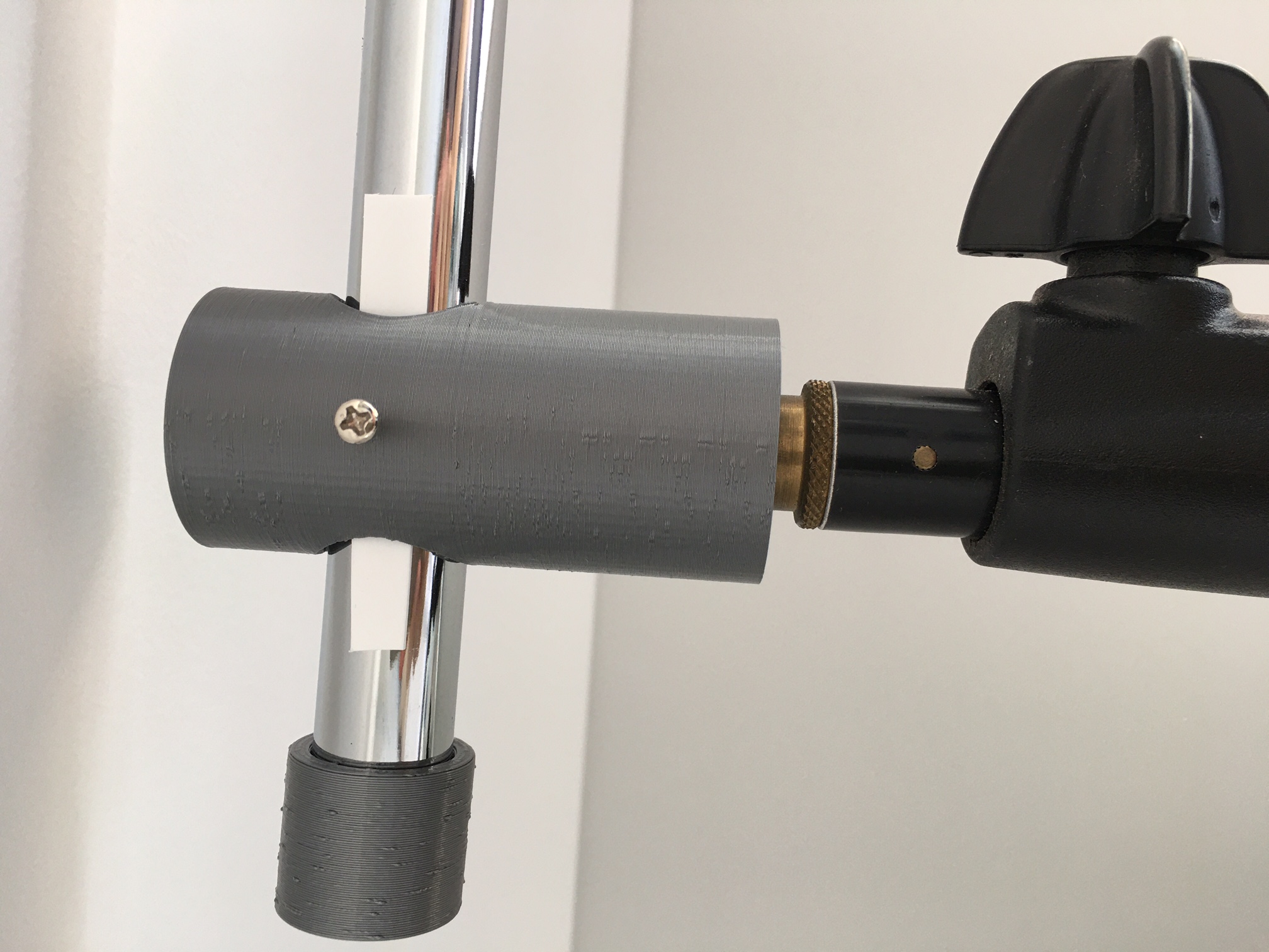 Miniatura 2 do modelo 3D Lighting Stand Mount