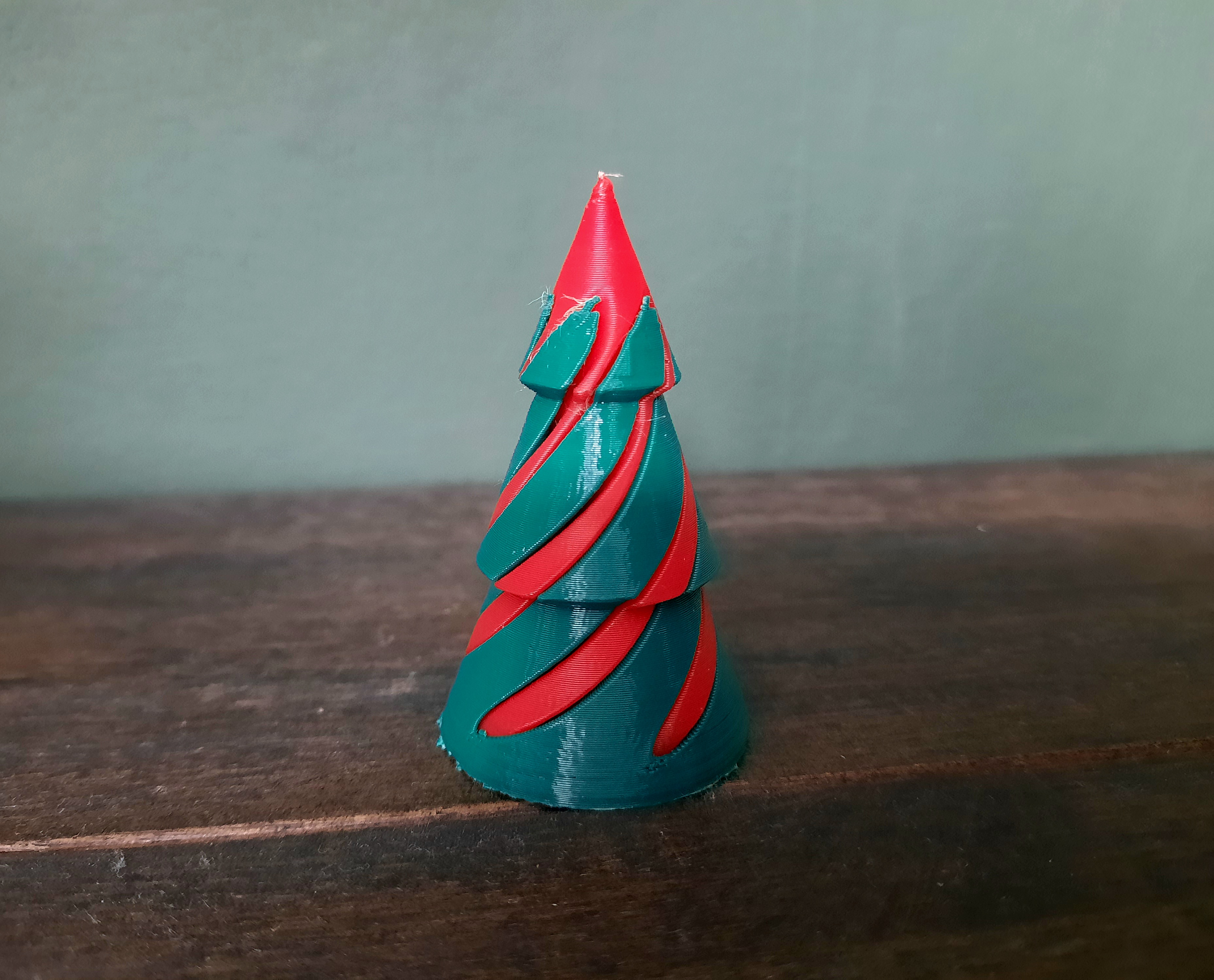 christmass tree impossible passtrough fidget