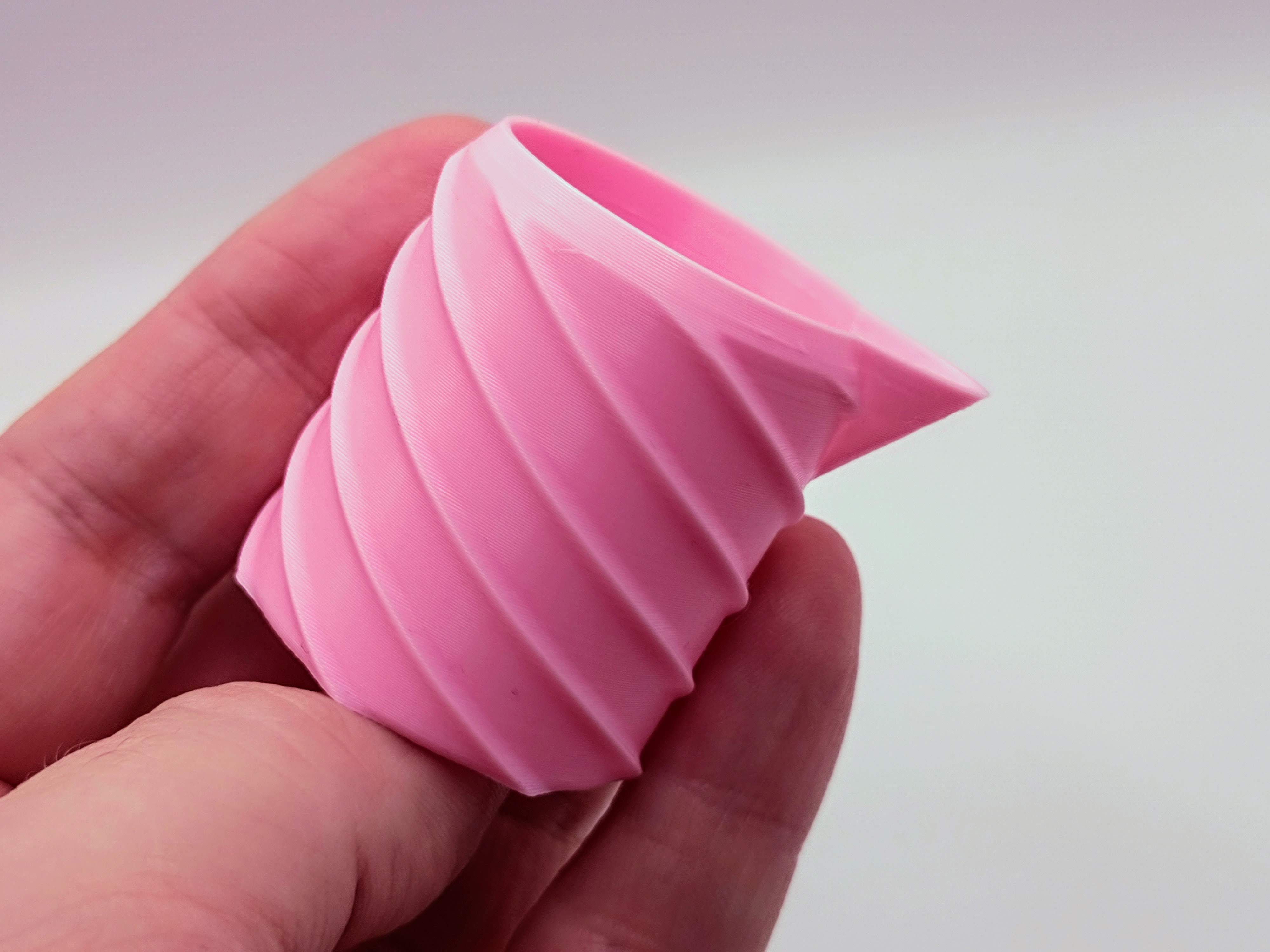 Airbrush - spiral mixing container