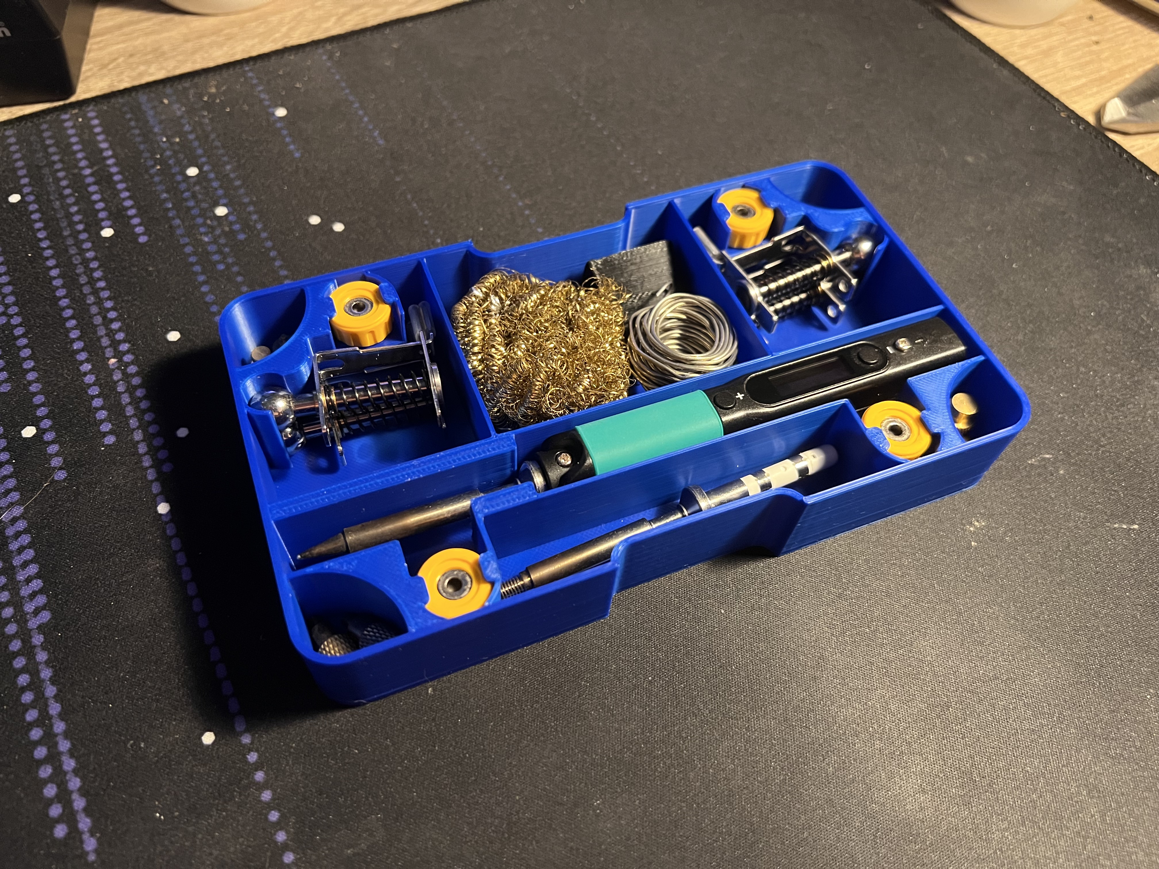 Omnifixo - Pinecil box 3D model thumbnail