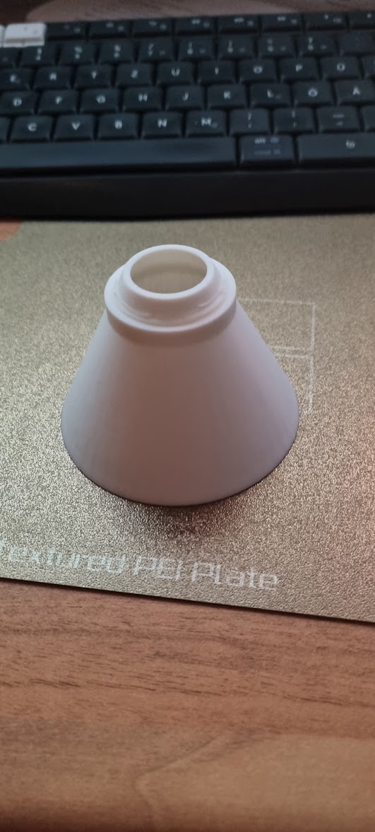 Funnel for dessicant box